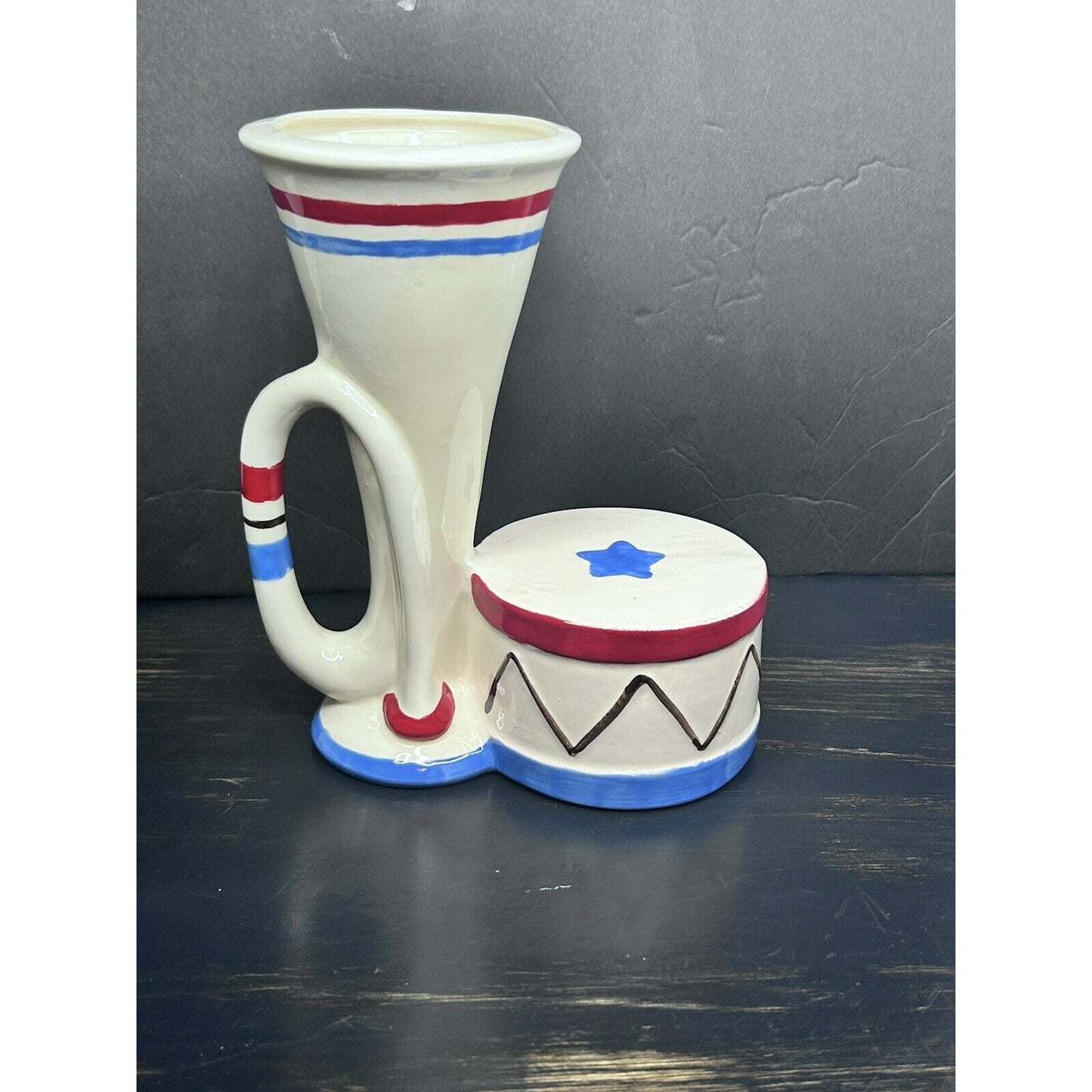 Hull Pottery Association 2016 Horn and Drum vase — overall scale and display reference, limited edition HPA commemorative