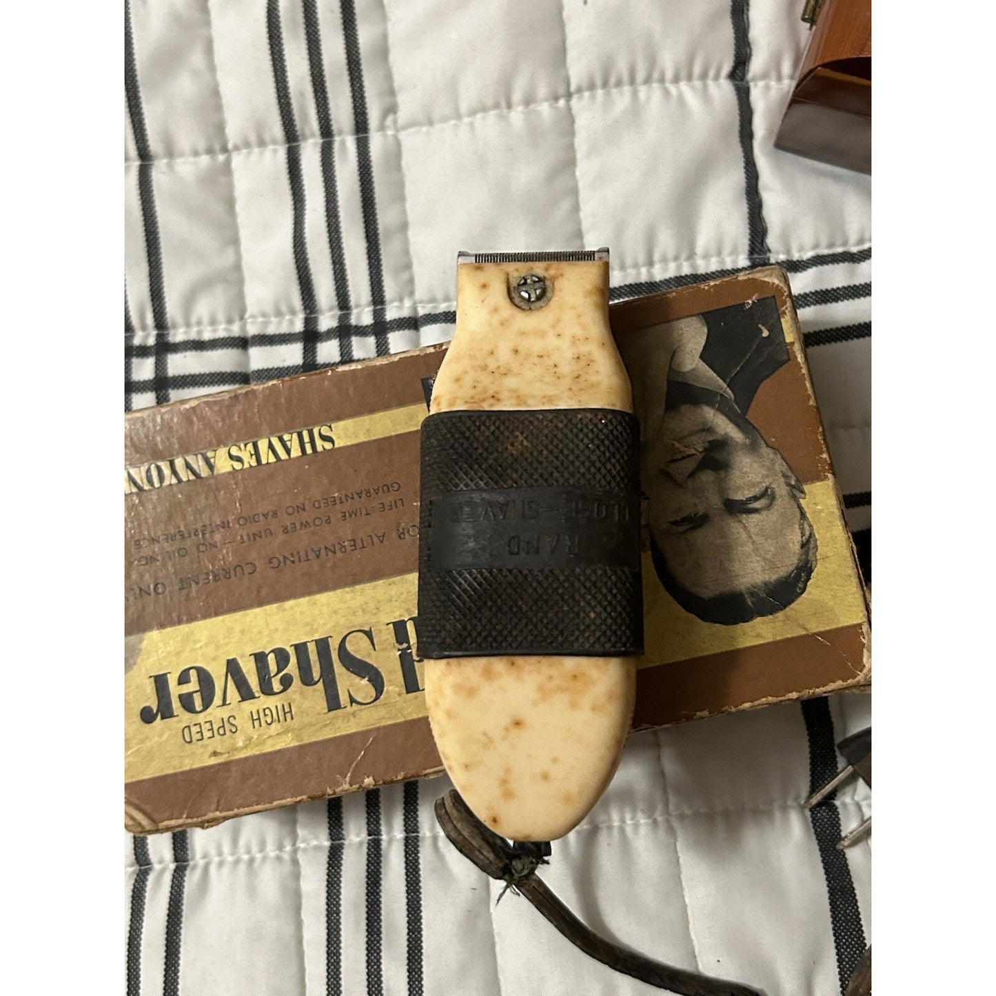 Rare antique REMINGTON High Speed Rand Electric Shaver . Original Box
