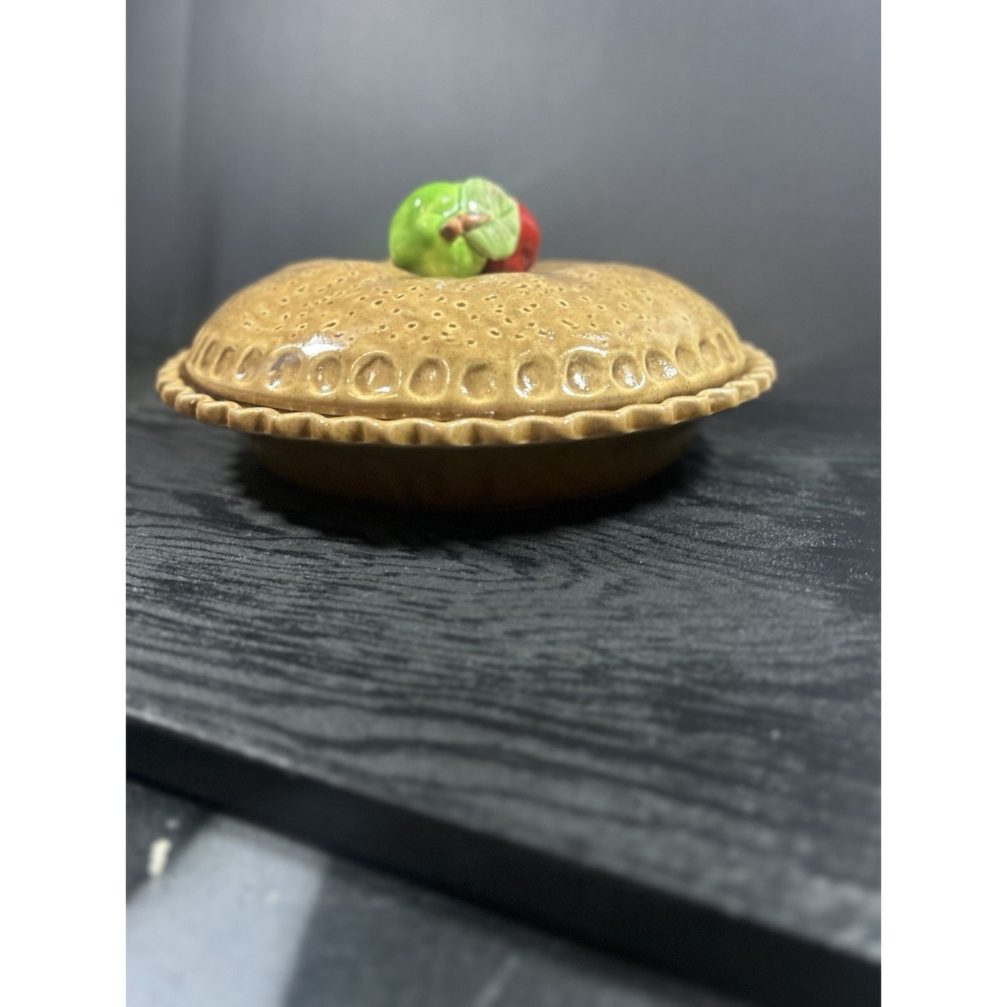 Vintage Apple Pie Keeper Dish w/ Lid – Ceramic Crust Topper Country Kitchen
