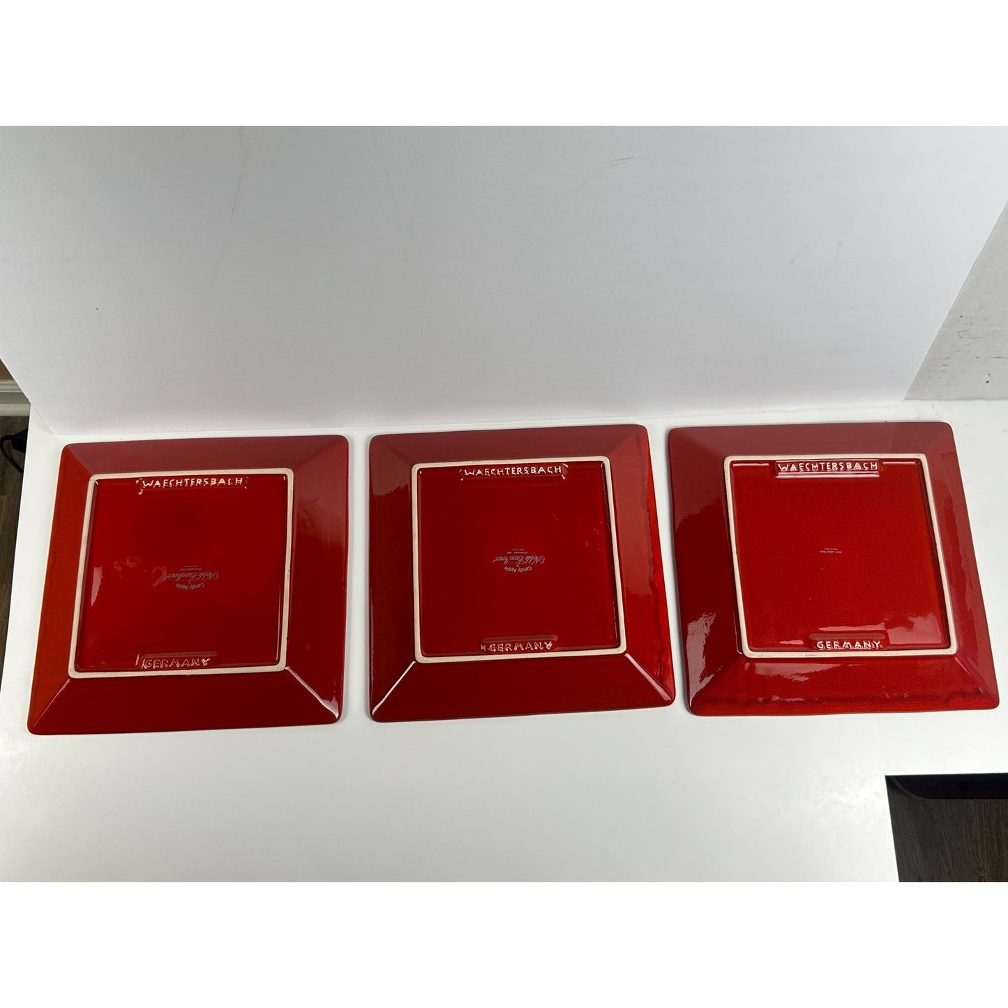 Waechtersbach Red Square Plates Set of 3 – Candy Apple Red Dinner Plates – Modern German Stoneware • Holiday Table Decor • 10”