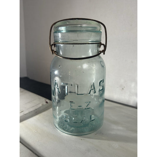 Vintage Atlas E-Z Seal Quart Mason Jar Cornflower Blue Glass w/ Bail & Lid Rare!