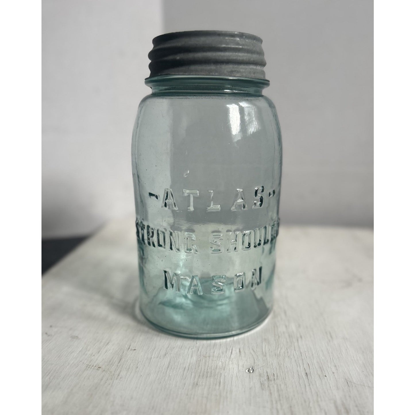 Vintage Atlas Strong Shoulder Mason Jar Aqua Blue w/ Zinc Lid – Quart – 1930s