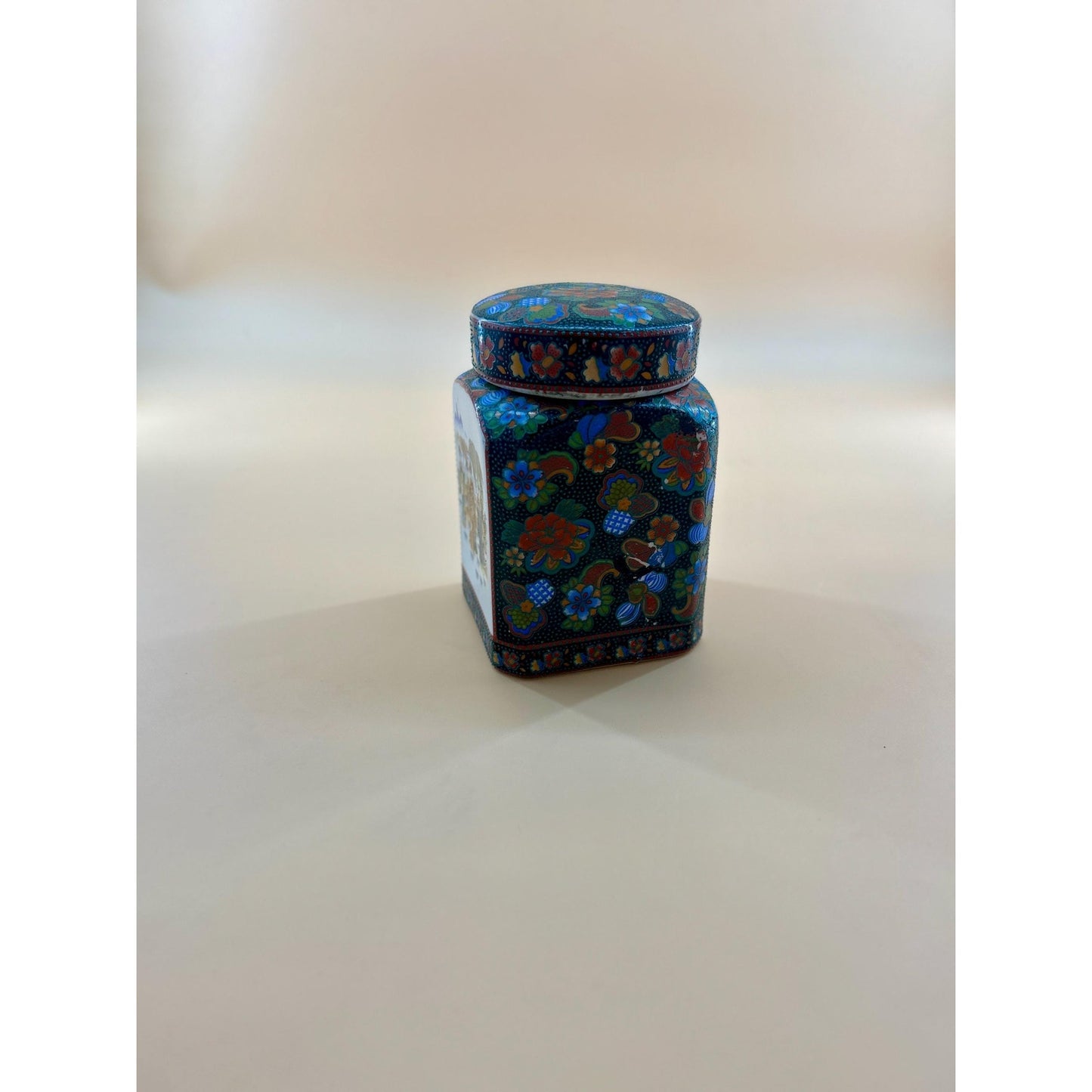Vintage Japanese Kutani Ginger Jar w/ Geisha Scene Floral Enamel Lidded