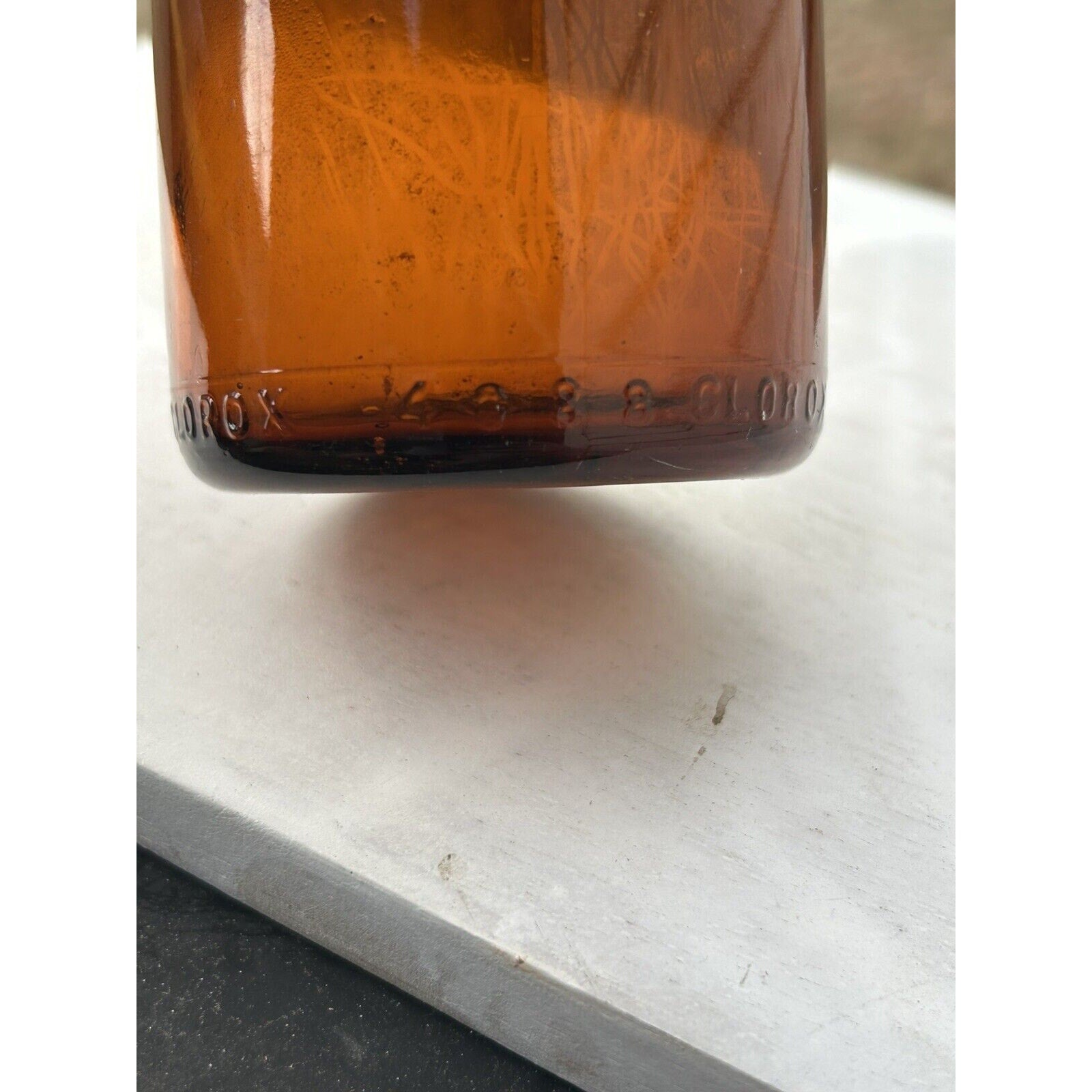 1929 Clorox amber glass 16oz bottle natural light