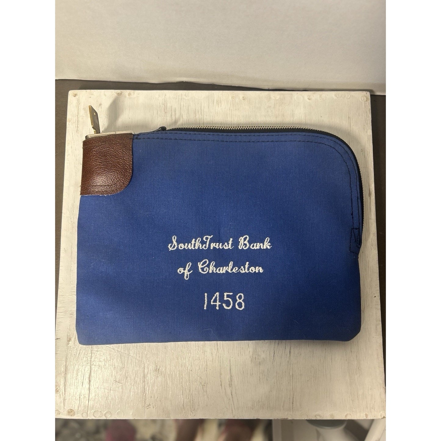 Vintage Rifkin bank bag Arco lock key overall condition
