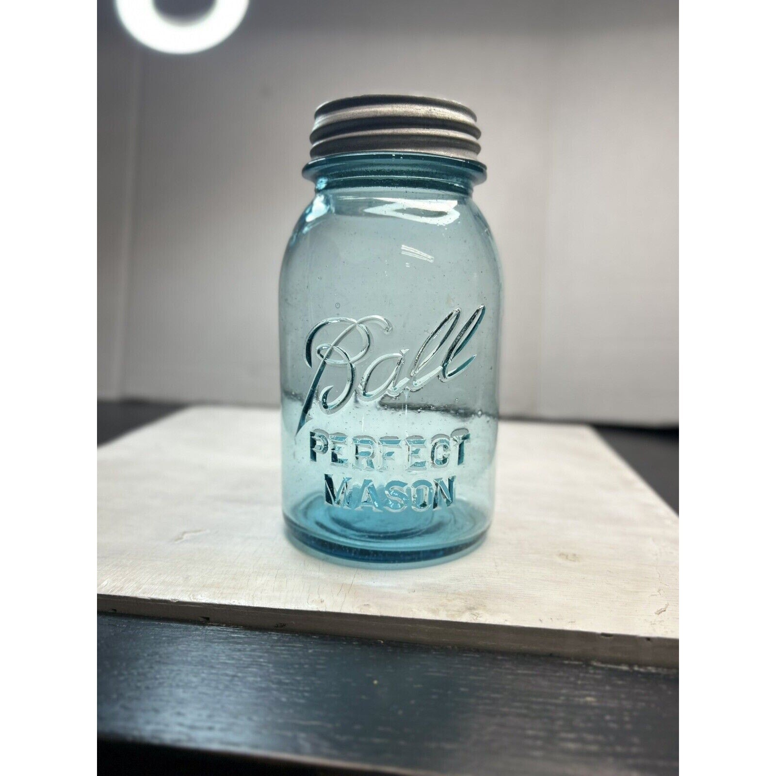 Early Ball Perfect Mason blue quart jar side view lid