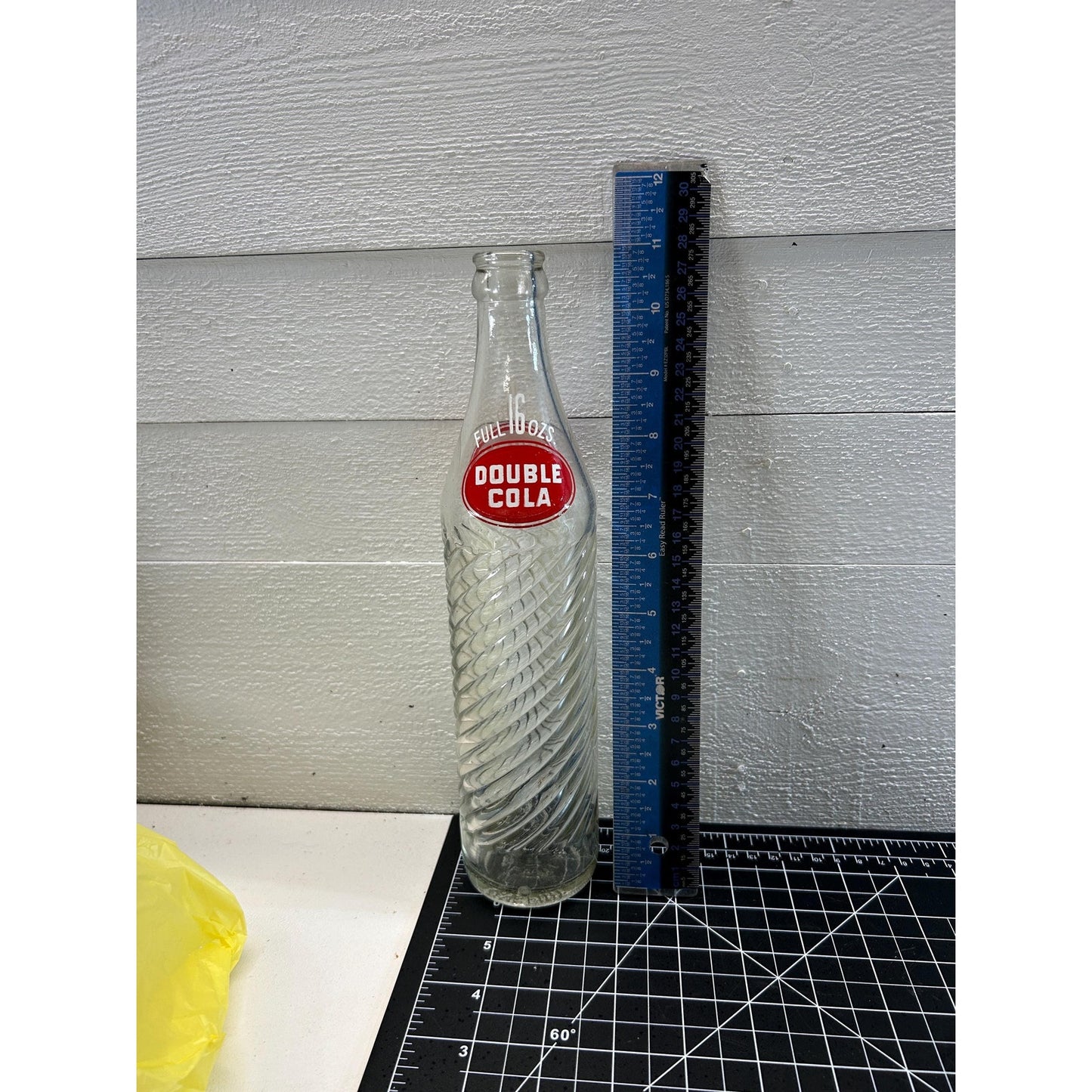 Vintage Double Cola 16 oz Swirl Glass Soda Bottle – Red & White ACL Label – Spiral Design – Mid Century Soda Pop Collectible Advertising.