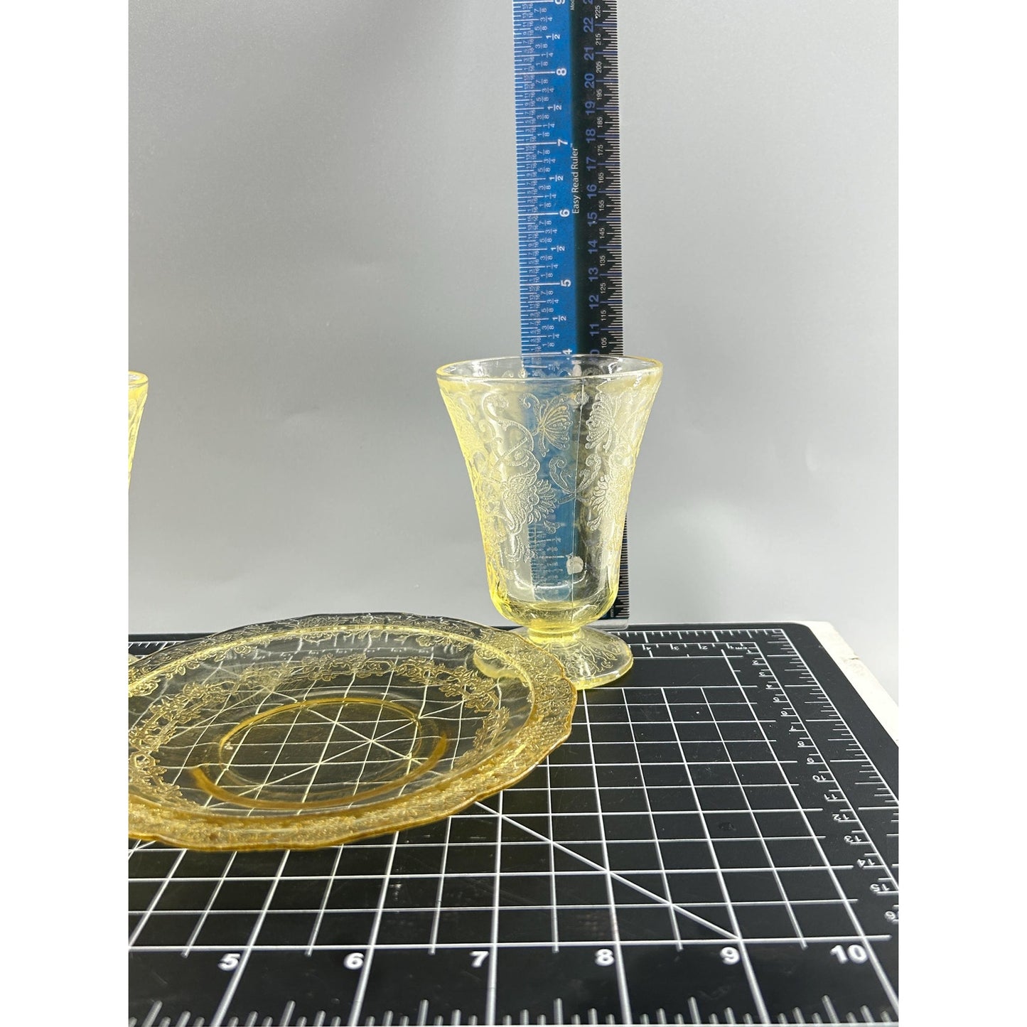 Federal Glass Madrid Yellow Depression Set Tumblers & Plate 1930s