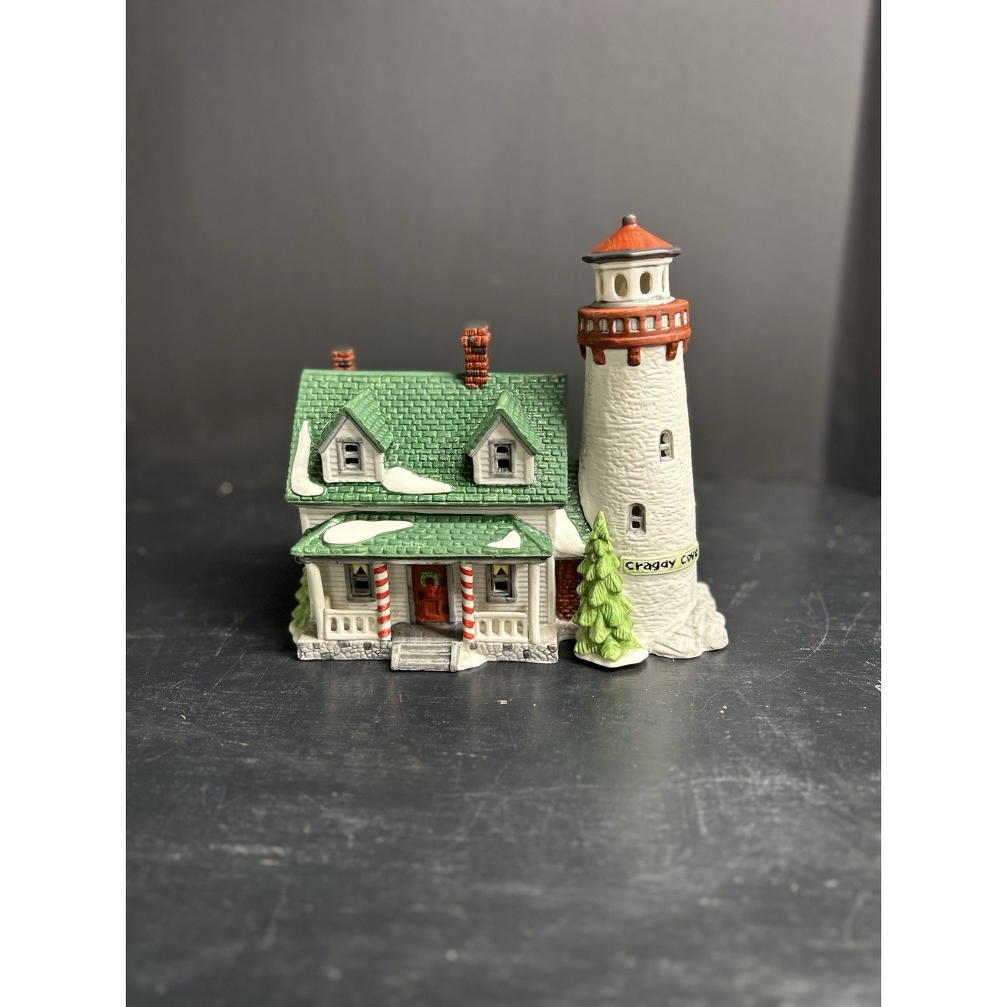 Dept 56 Craggy Cove Lighthouse 1987 New England Village Christmas Light House