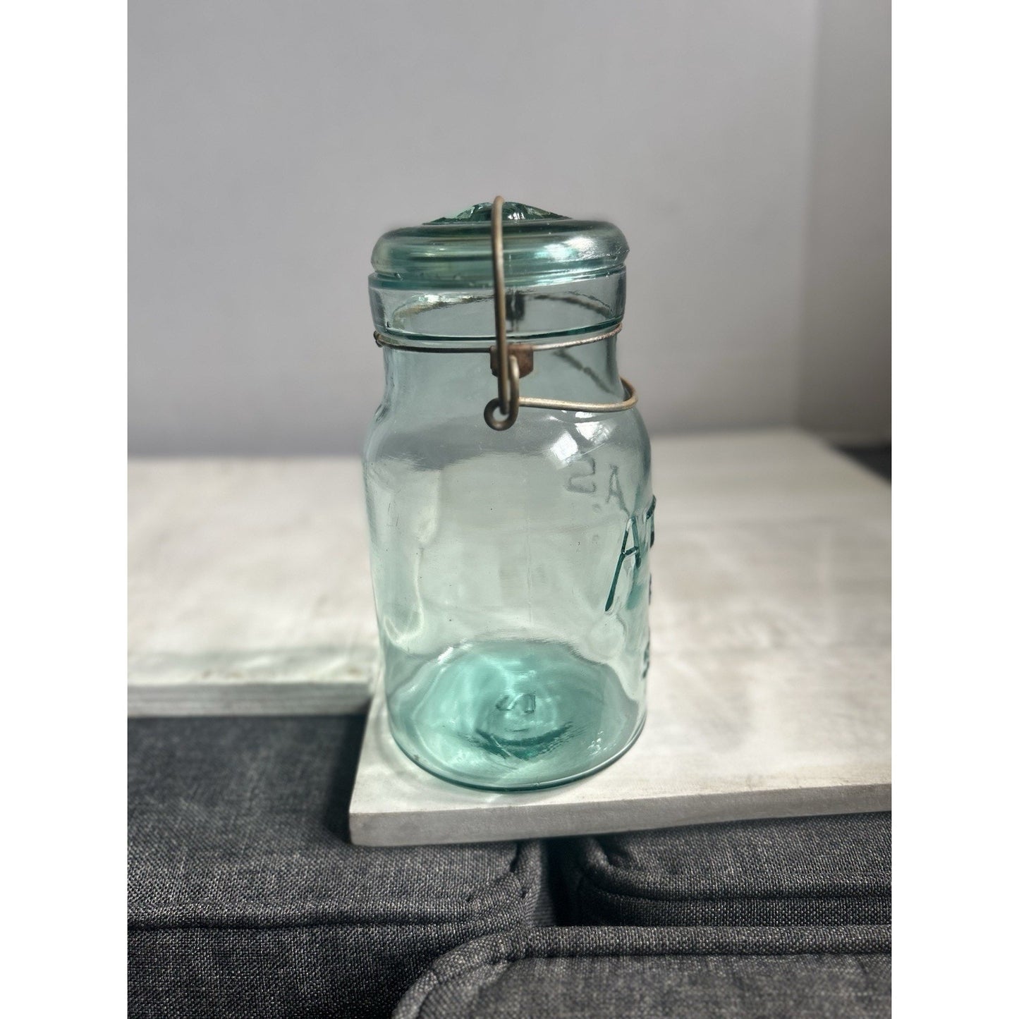 Vintage Atlas E-Z Seal Quart Jar Light Blue w/ Original Lid & Wire Bail – 1930s