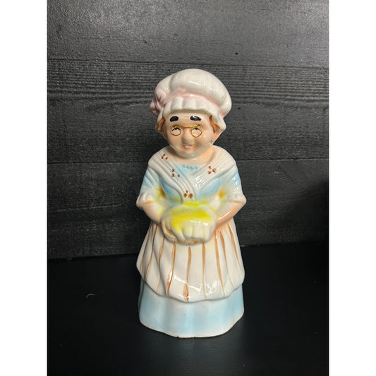 Vintage Ceramic Grandma String Holder – Mid Century Twine Dispenser Kitchen Figurine – Farmhouse Cottage Decor