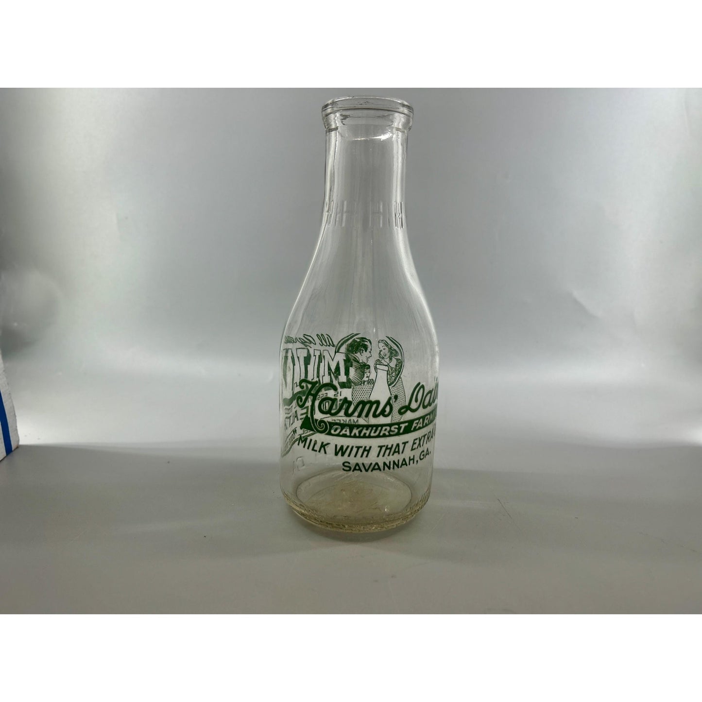 1944 Vintage Harms Dairy Oakhurst Farm Savannah GA Quart Milk Bottle Green ACL Family Graphic