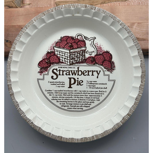 Vintage Royal China Strawberry Pie Baker • 1983 Ironstone Pie Plate • Country Harvest Recipe Dish • Farmhouse Kitchen Decor USA