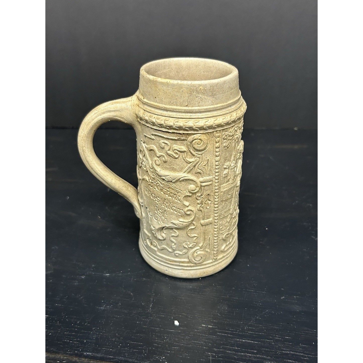 German Westerwald Lindenwirtin beer stein 0.5L 550 side view