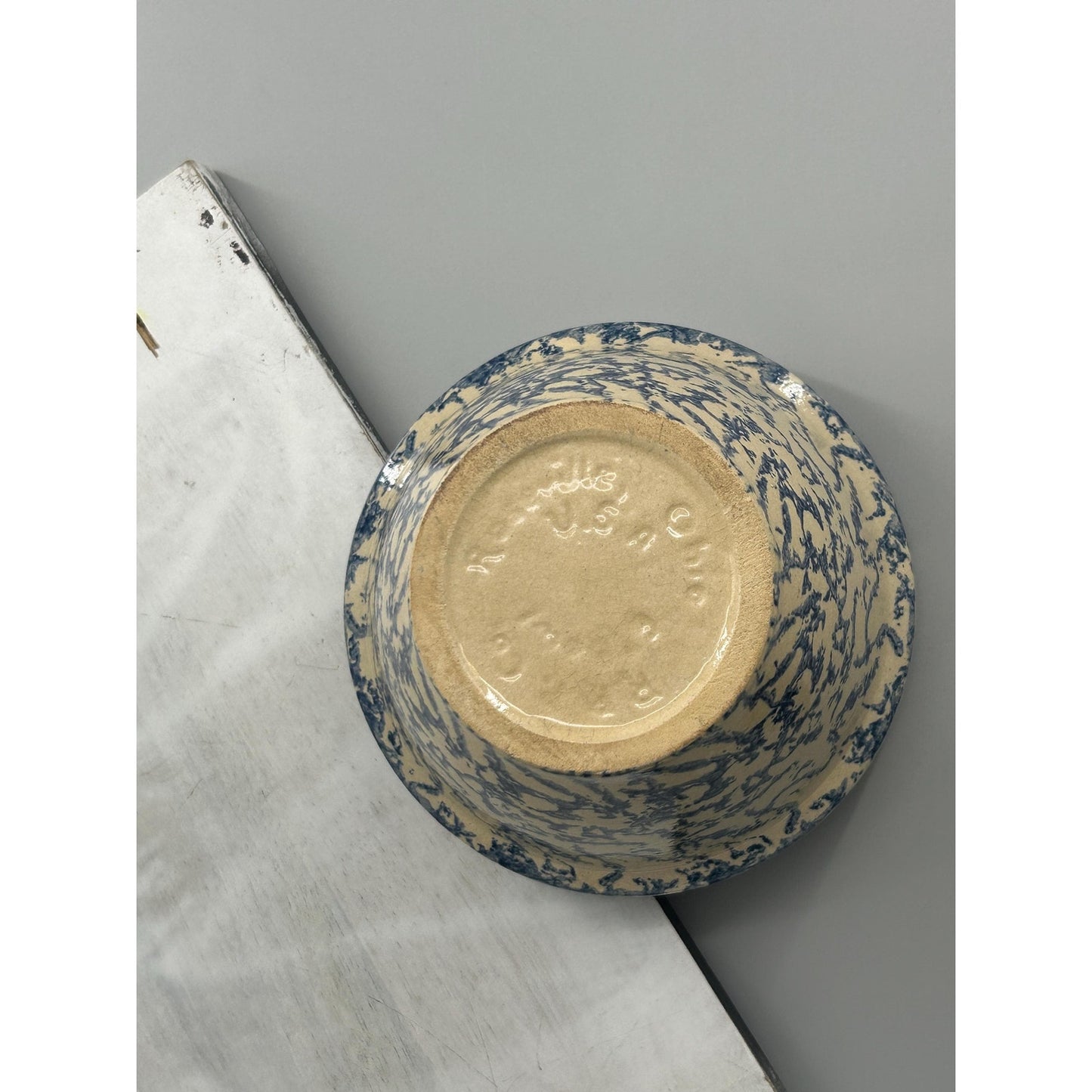 Roseville Ohio Spongeware Bowl — Blue Spatterware — Vintage Serving / Mixing Bowl — Farmhouse Pottery