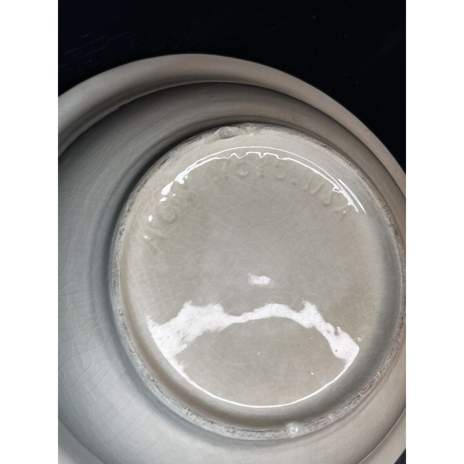 McCoy USA 10.75 inch mixing bowl cream white wash basin detail