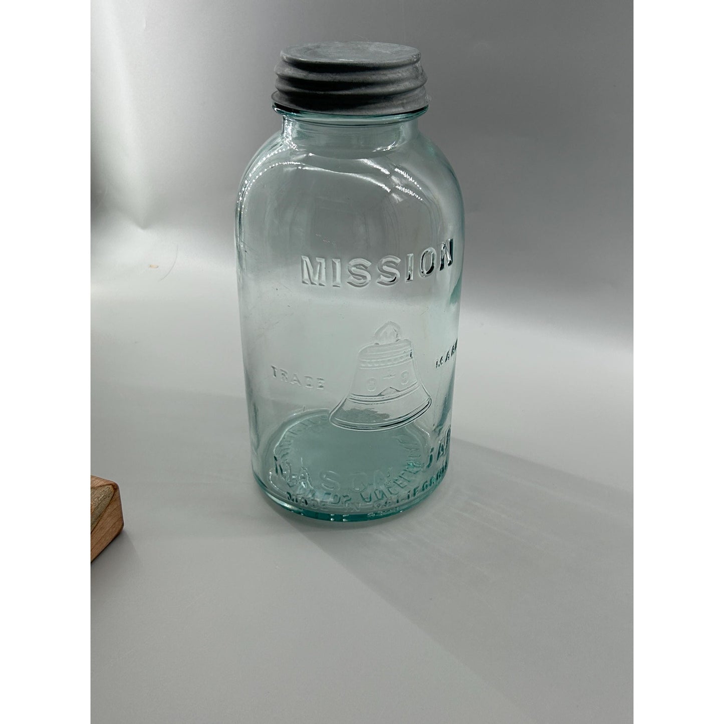 Mission Bell Mason Aqua Blue Glass Liberty Bell Trade Mark Scarce Hazel Atlas Half Gallon Zinc Lid