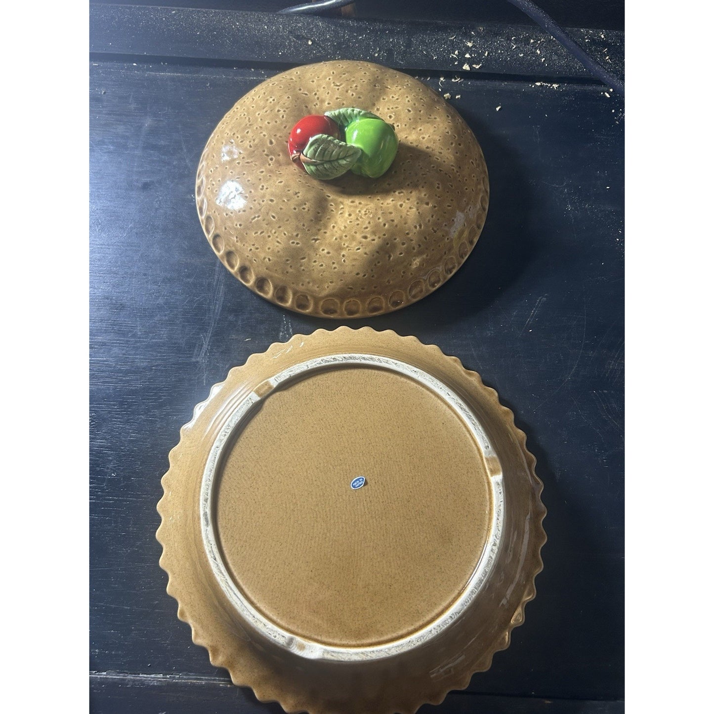 Vintage Apple Pie Keeper Dish w/ Lid – Ceramic Crust Topper Country Kitchen