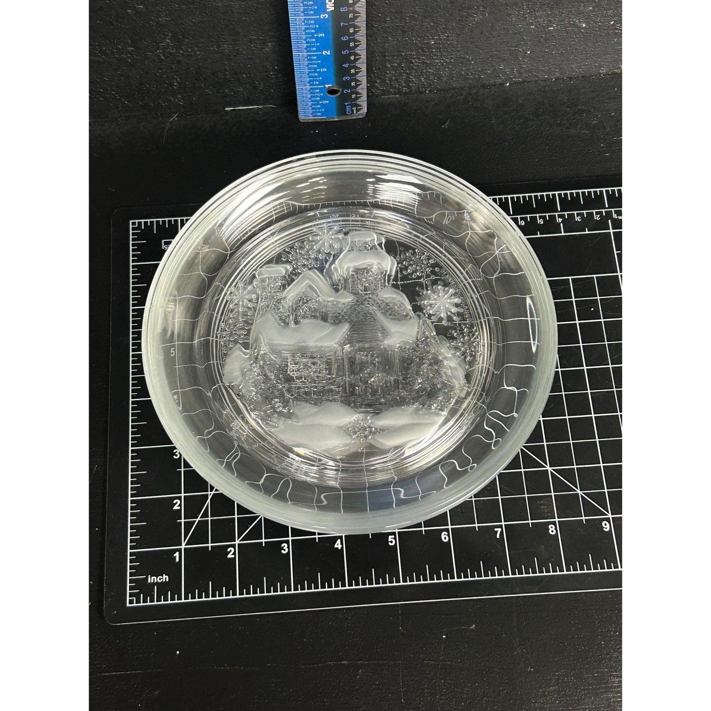 Arcroc “Welcome Home” Christmas Plates • Frosted Winter Cottage Glass Dessert Plates • Vintage Clear Holiday Snow Scene Set of 5 (7.75”)