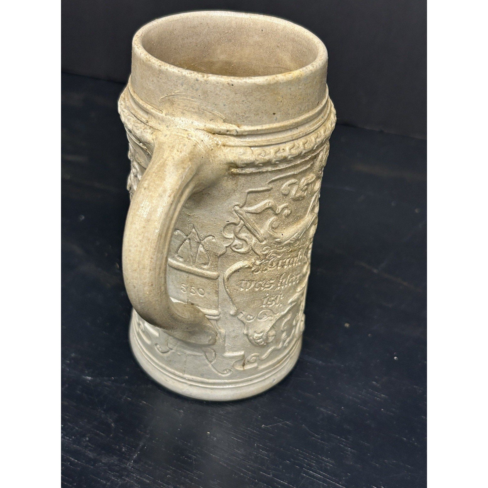 Rare German Lindenwirtin beer stein 0.5L base marking