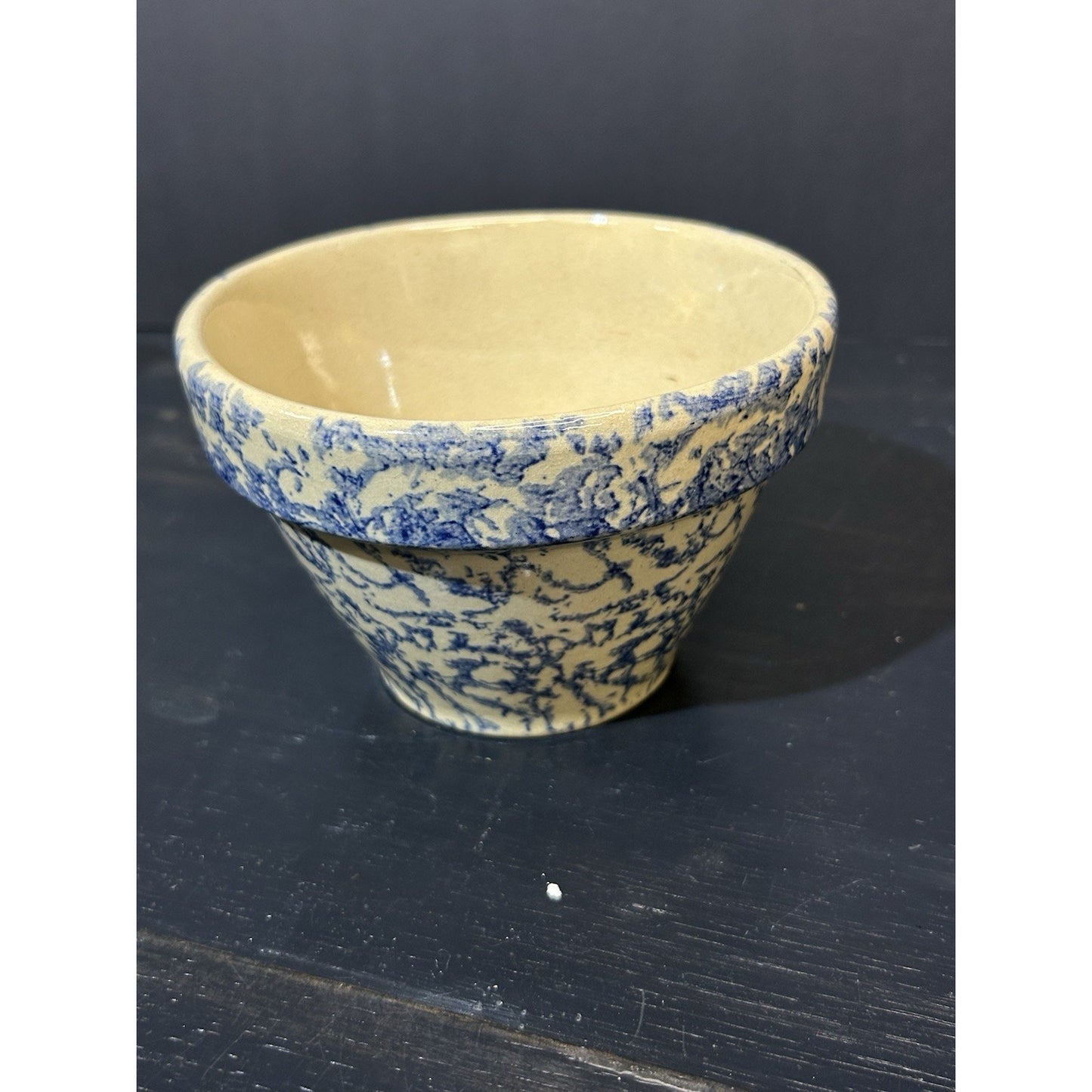 Vintage Ransbottom spongeware bowl 305 interior view Ohio