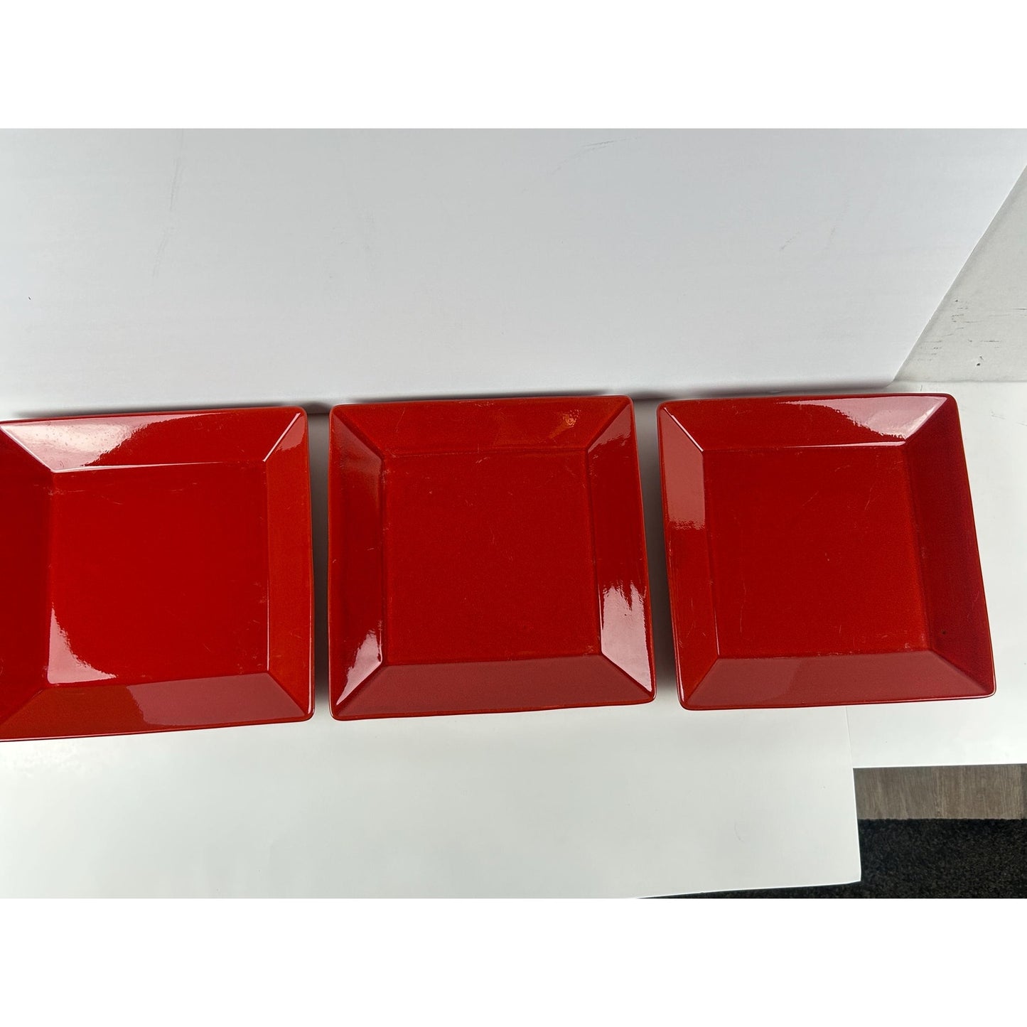 Waechtersbach Red Square Plates Set of 3 – Candy Apple Red Dinner Plates – Modern German Stoneware • Holiday Table Decor • 10”