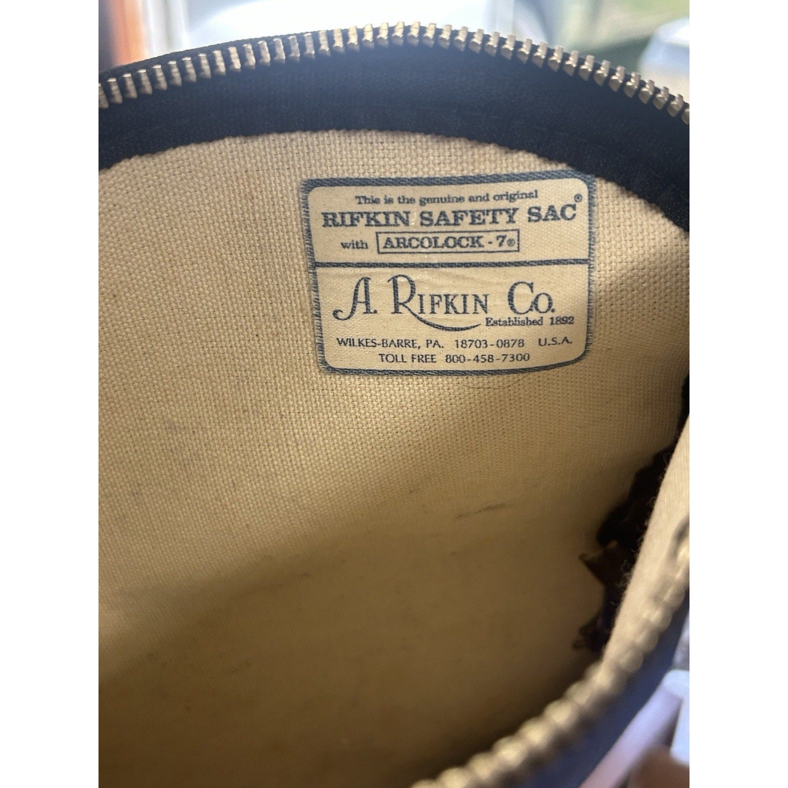 Vintage bank bag Rifkin Arco lock display collectible