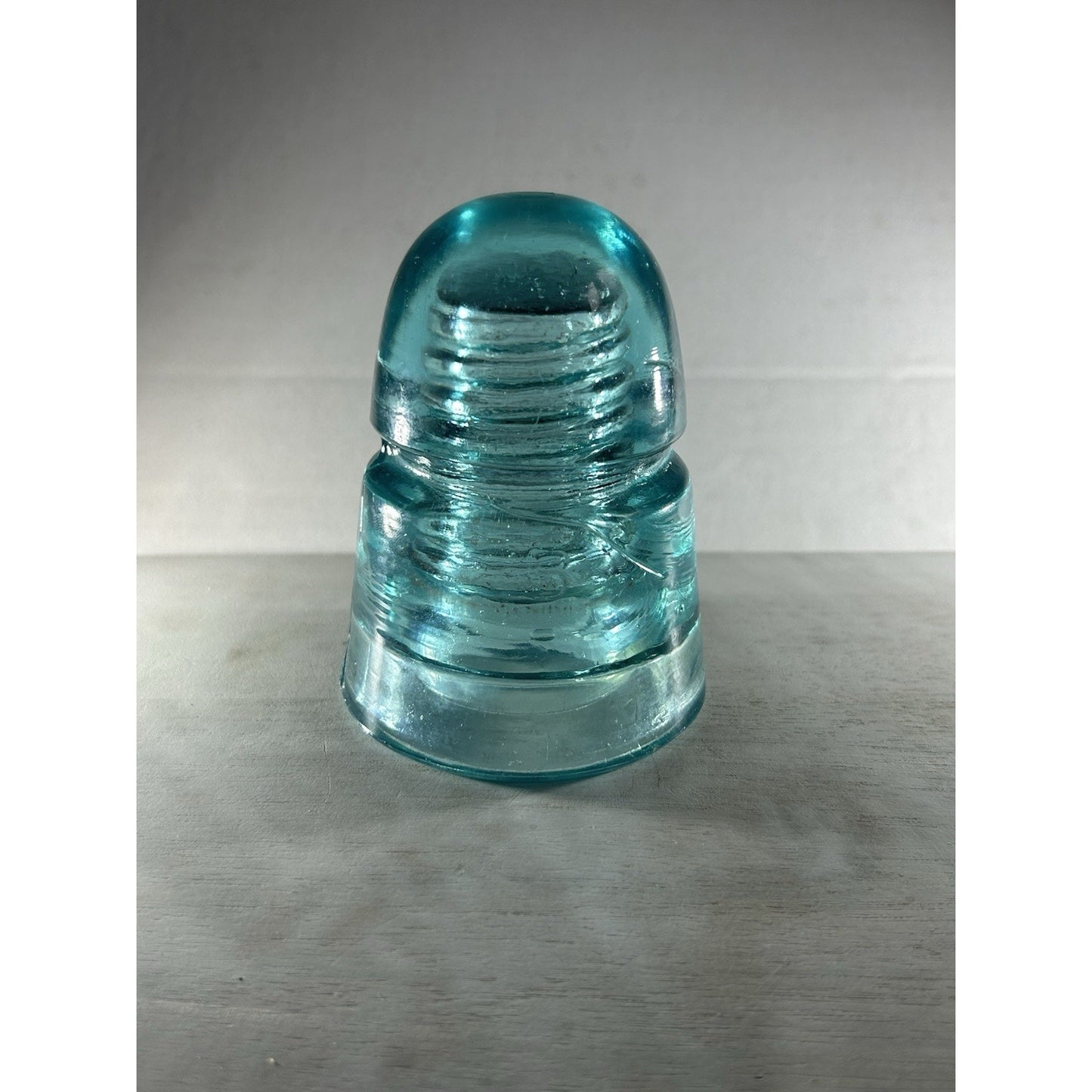 Gorgeous Vintage Ice Blue Brookfield CD 145 Beehive Glass Insulator . Great Cond