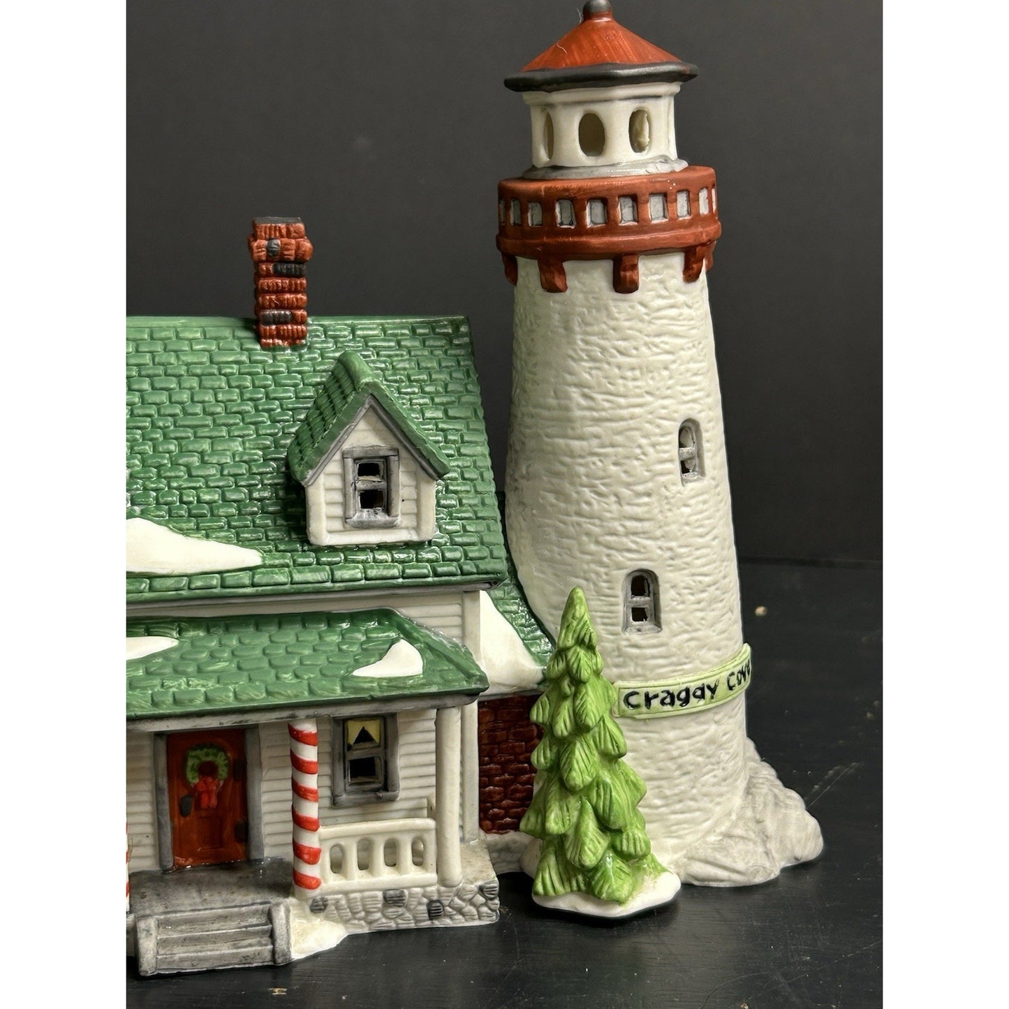 Dept 56 Craggy Cove Lighthouse 1987 New England Village Christmas Light House