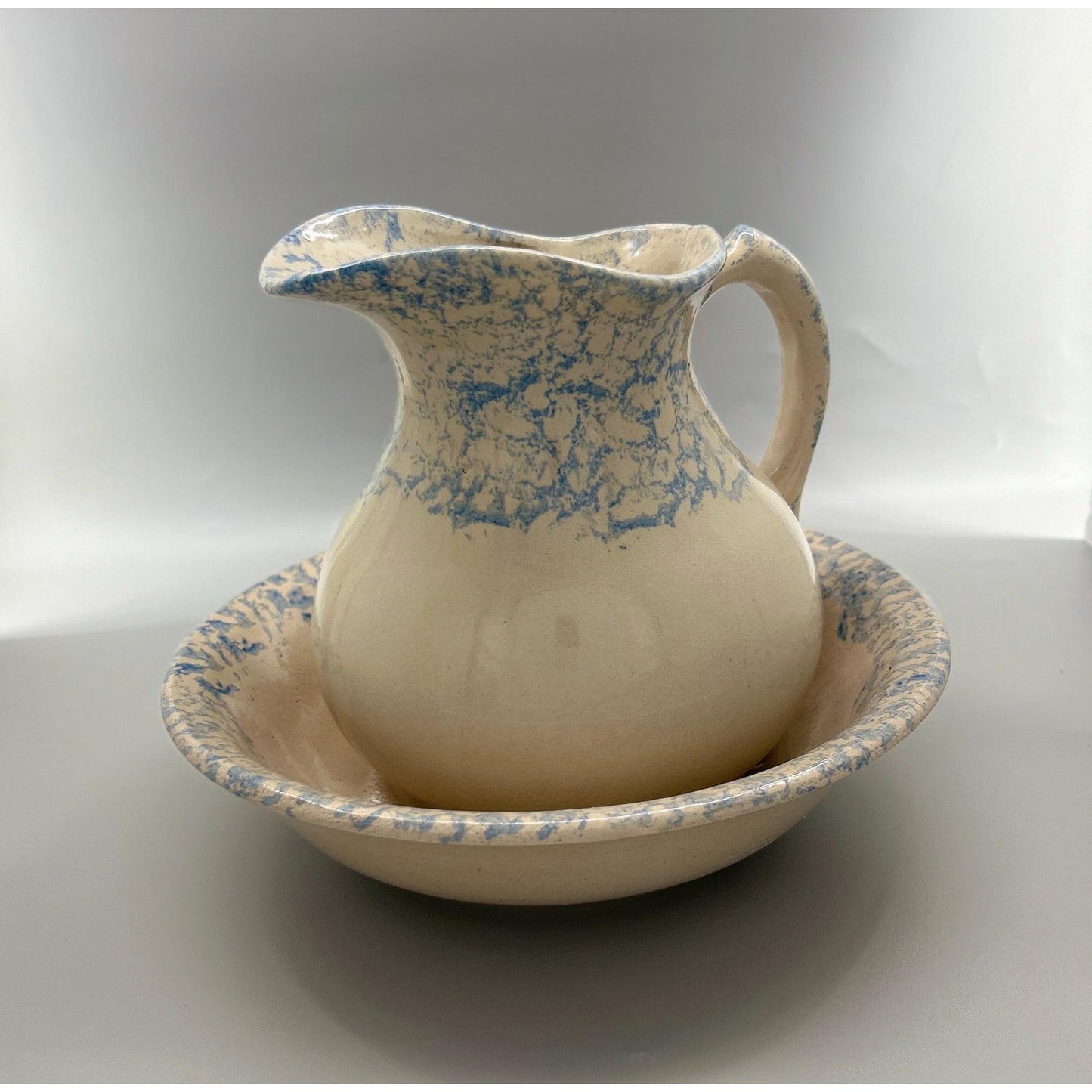 Robinson Ransbottom Blue Spongeware Pitcher and Bowl Set, RRP Pottery Stoneware Basin, Primitive Farmhouse Kitchen Decor, Rare