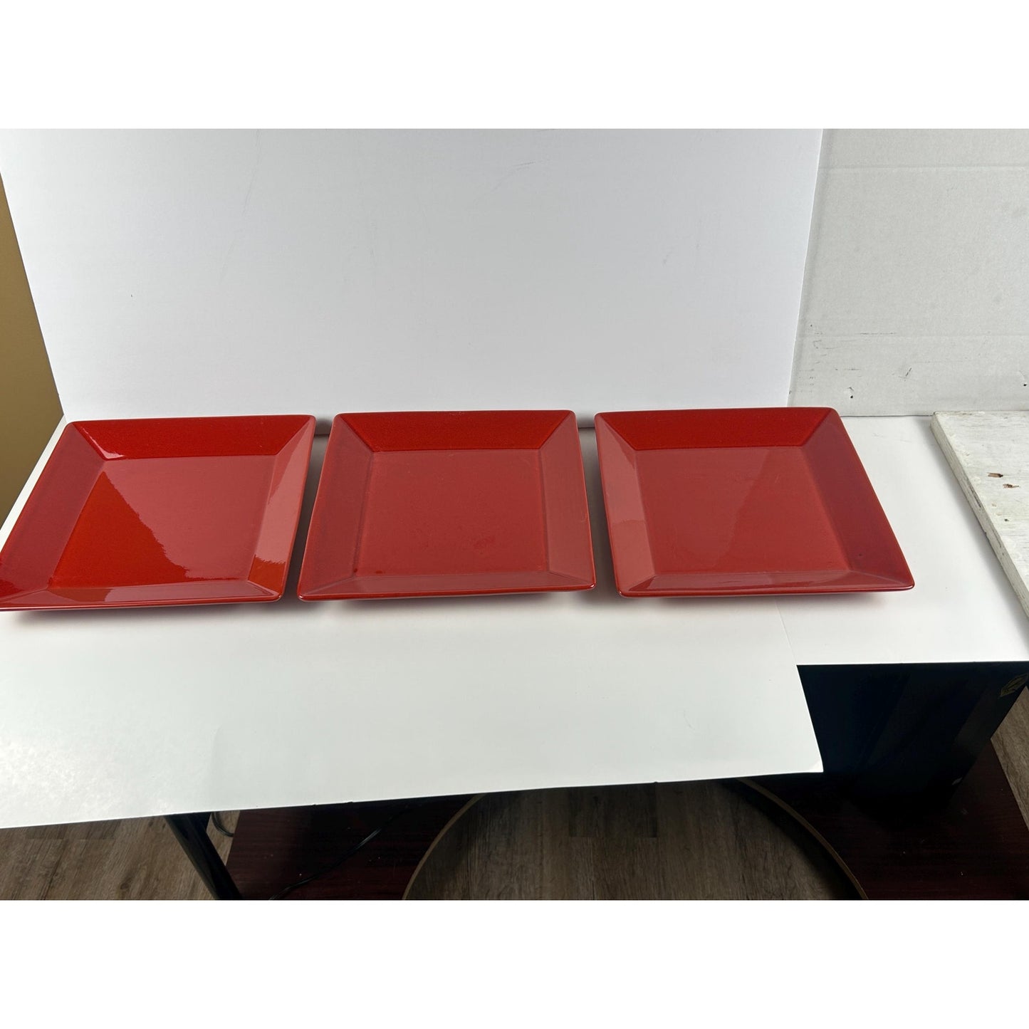 Waechtersbach Red Square Plates Set of 3 – Candy Apple Red Dinner Plates – Modern German Stoneware • Holiday Table Decor • 10”