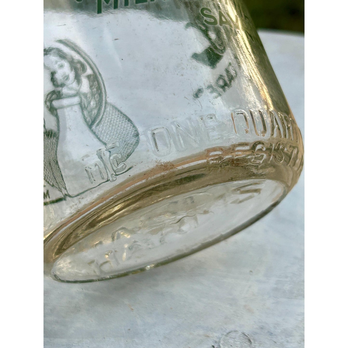 1944 Vintage Harms Dairy Oakhurst Farm Savannah GA Quart Milk Bottle Green ACL Family Graphic