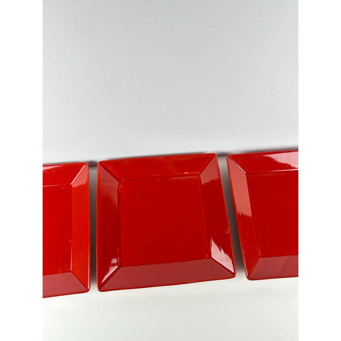 Waechtersbach Red Square Plates Set of 3 – Candy Apple Red Dinner Plates – Modern German Stoneware • Holiday Table Decor • 10”