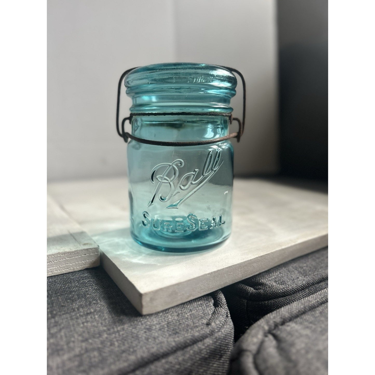 Vintage Ball Sure Seal Pint Mason Jar Blue Aqua Wire Bail w/ Lid – 1930s USA