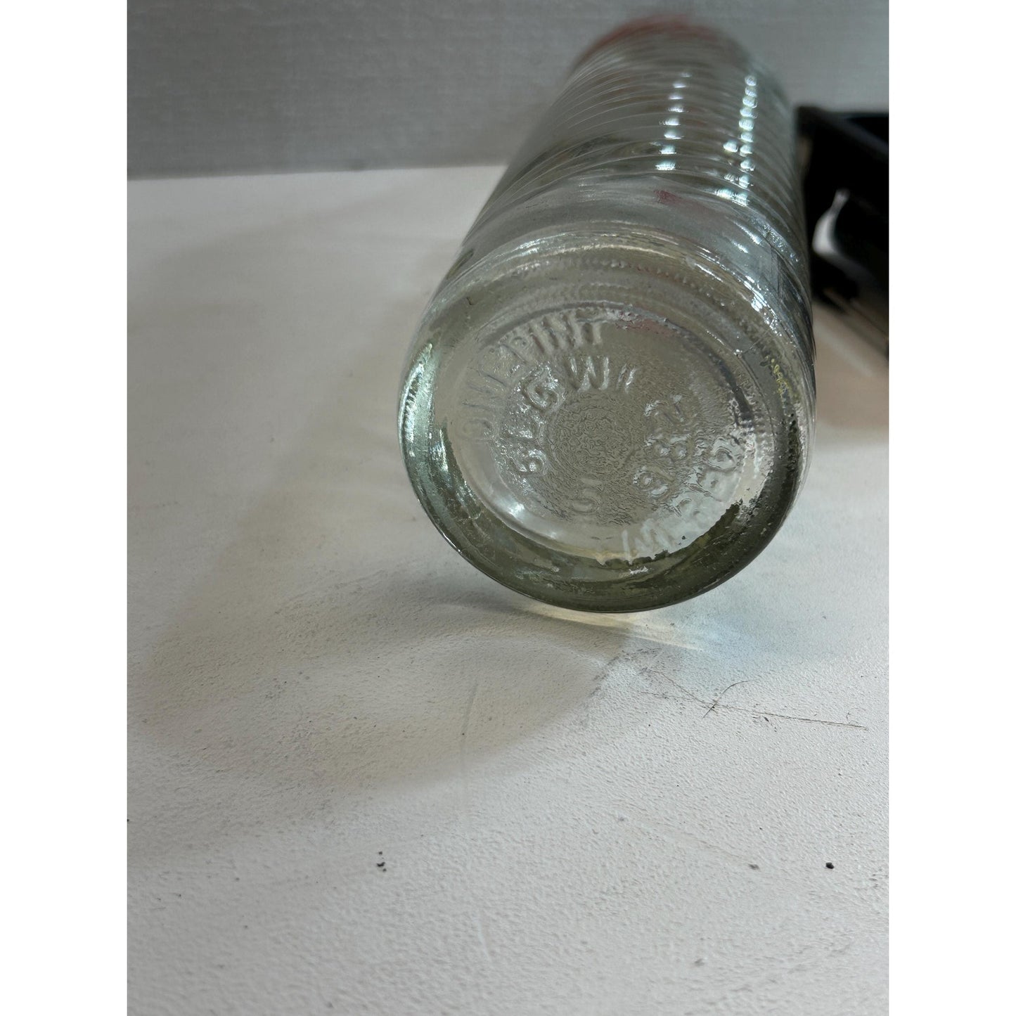 Vintage Double Cola 16 oz Swirl Glass Soda Bottle – Red & White ACL Label – Spiral Design – Mid Century Soda Pop Collectible Advertising.