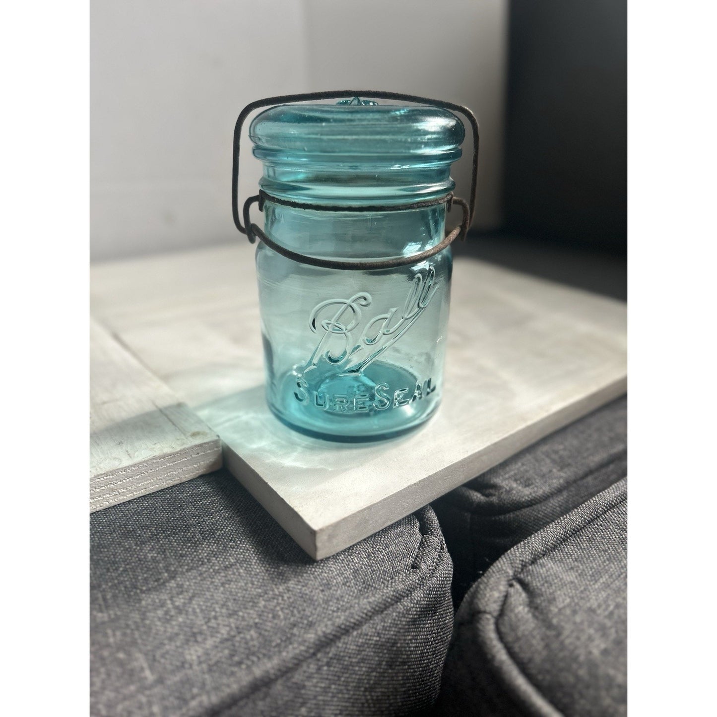 Vintage Ball Sure Seal Pint Mason Jar Blue Aqua Wire Bail w/ Lid – 1930s USA