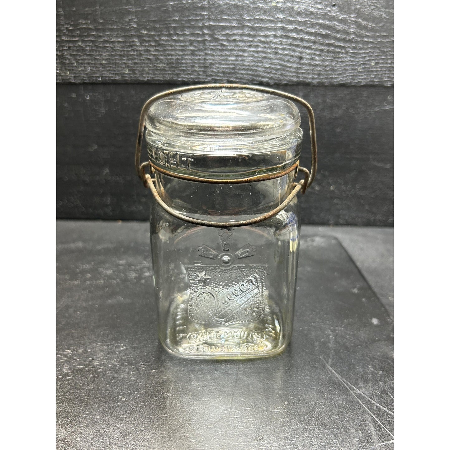 Vintage 1930s–1950s Queen Wide Mouth Square Glass Canning Jar with Wire Bail Lid – Dominion Glass Canada Antique Farmhouse Kitchen Storage