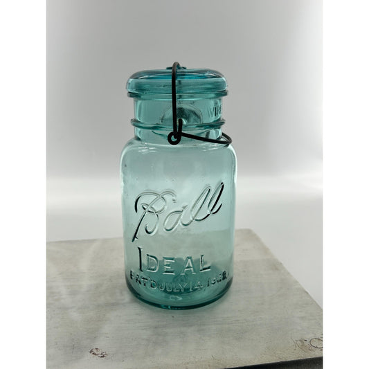 Ball Ideal aqua mason jar 1908 patent wire bail glass lid front