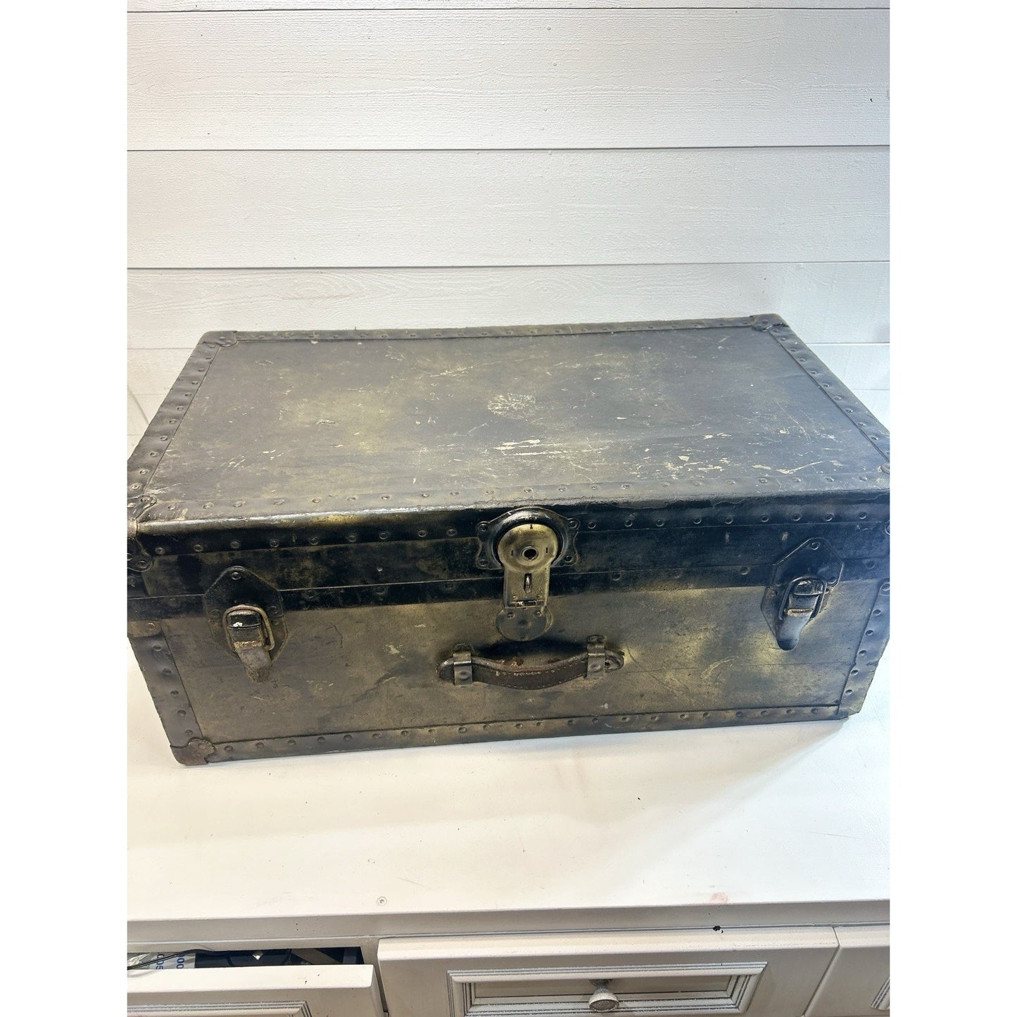 Antique Steamer Trunk Footlocker Chest Metal Rivet Vintage Travel Case 1920’s