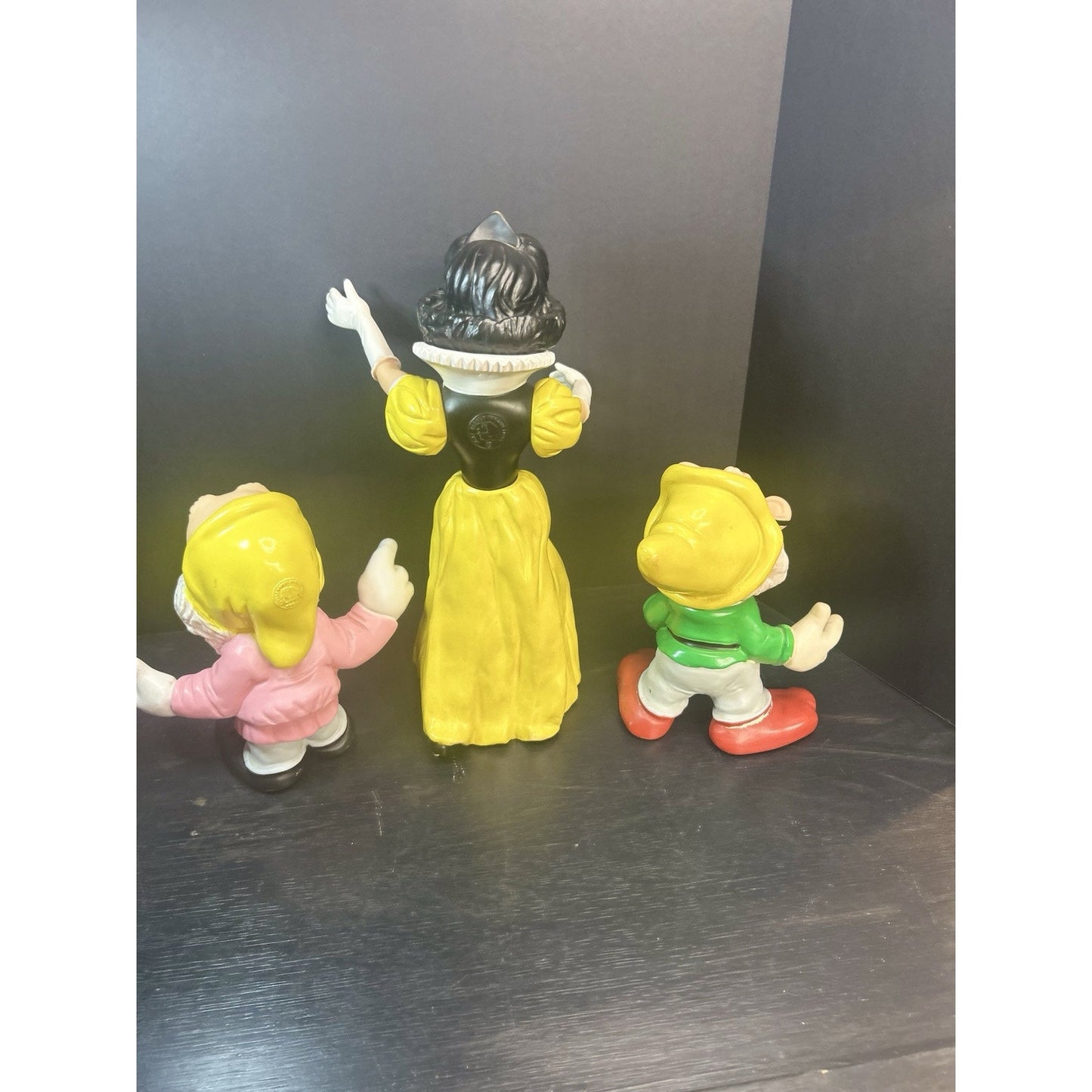 Vintage 1963 Disney Italy Snow White Seven Dwarfs toys display
