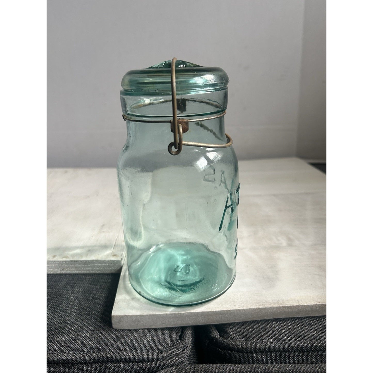Vintage Atlas E-Z Seal Quart Jar Light Blue w/ Original Lid & Wire Bail – 1930s
