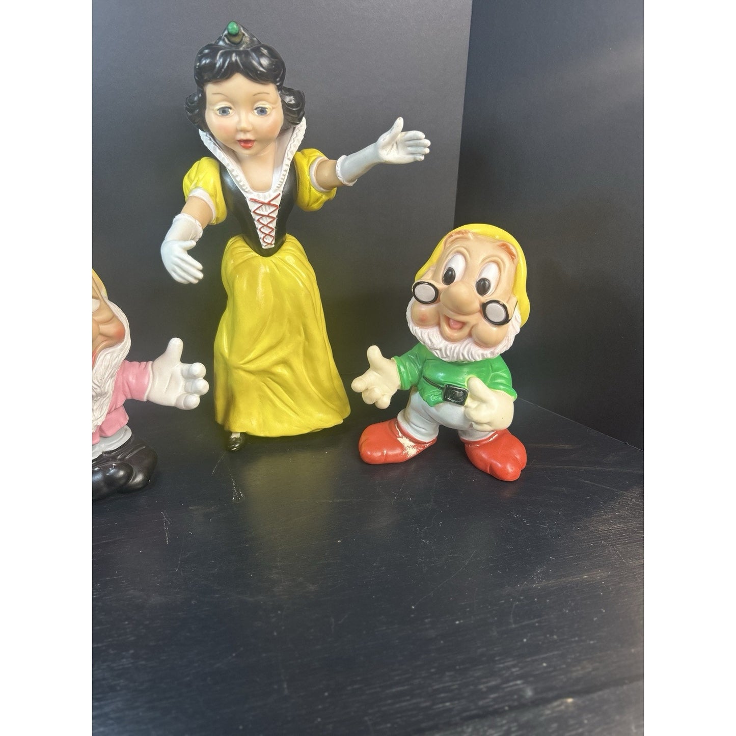 Vintage 1963 Snow White Seven Dwarfs Italy rubber squeak toy detail