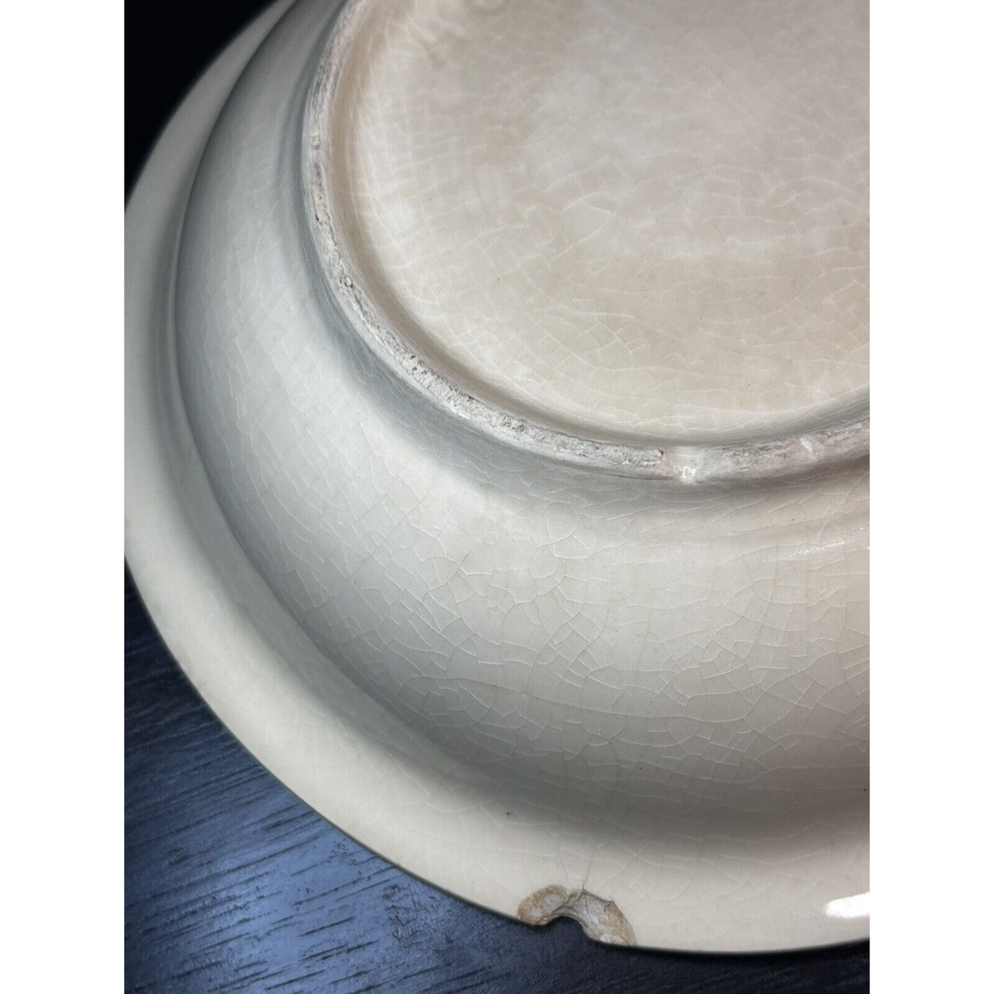 McCoy 7515 USA mixing bowl rim detail cream white farmhouse
