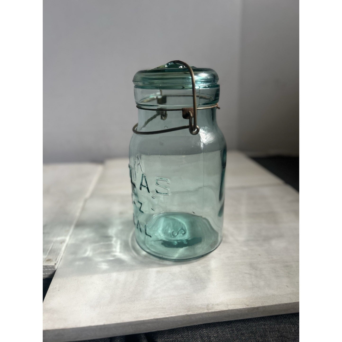 Vintage Atlas E-Z Seal Quart Jar Light Blue w/ Original Lid & Wire Bail – 1930s