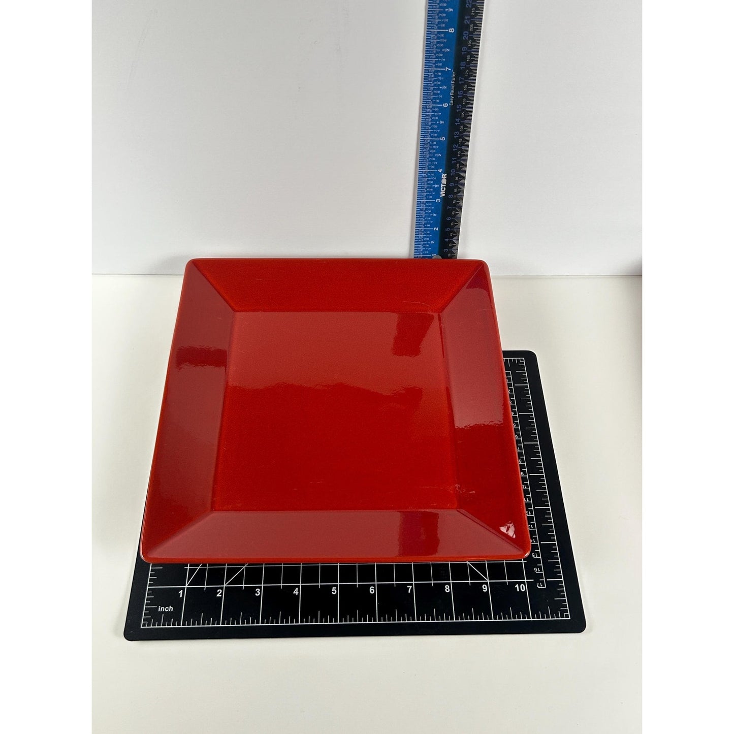 Waechtersbach Red Square Plates Set of 3 – Candy Apple Red Dinner Plates – Modern German Stoneware • Holiday Table Decor • 10”