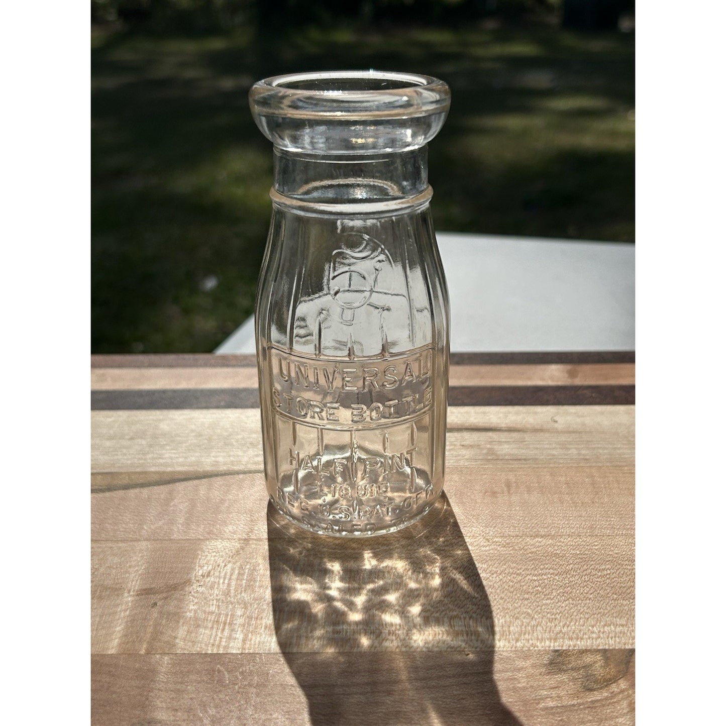 Mint Vintage Half Pint Universal Store Glass Milk Dairy Bottle 5 Cent Deposit