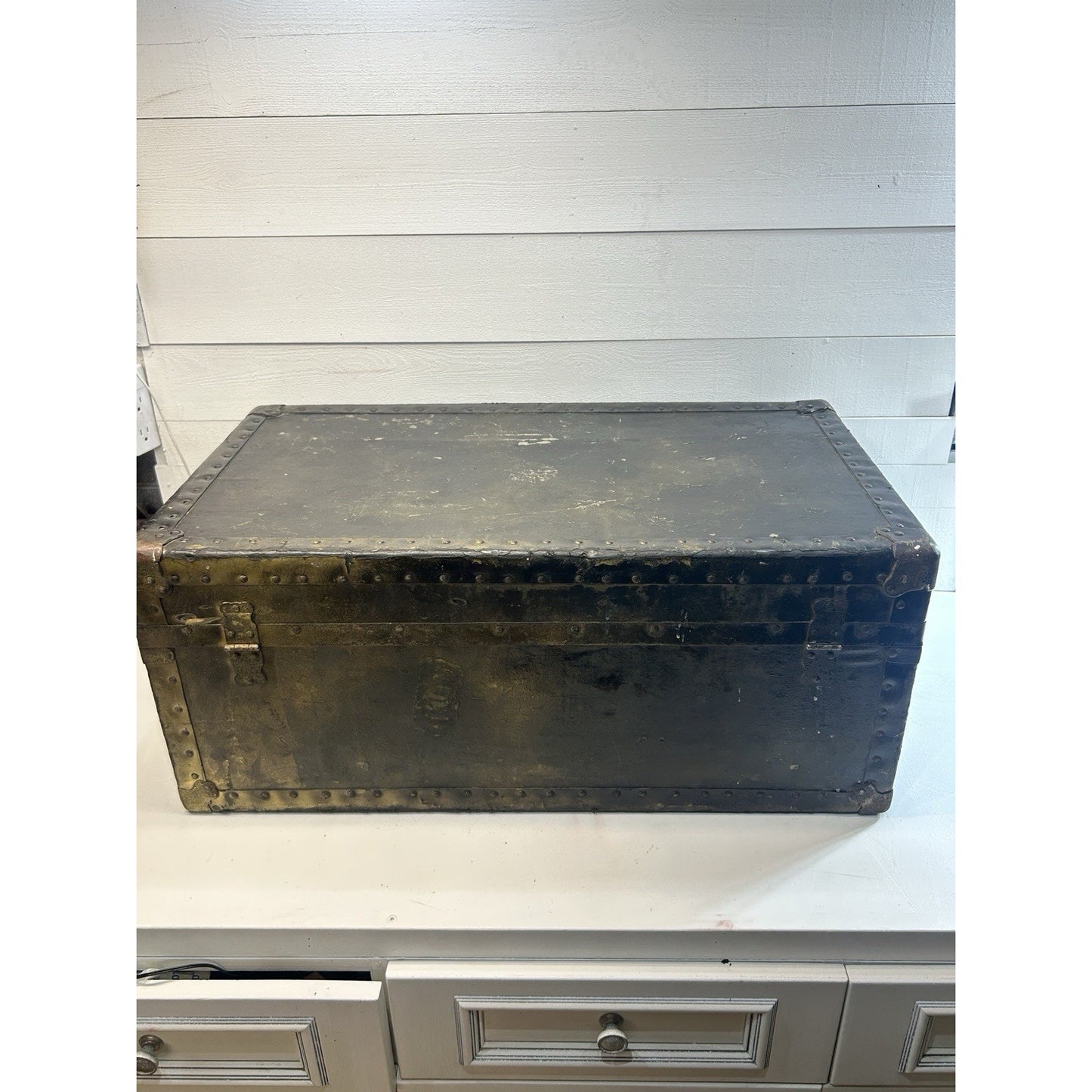 Antique Steamer Trunk Footlocker Chest Metal Rivet Vintage Travel Case 1920’s