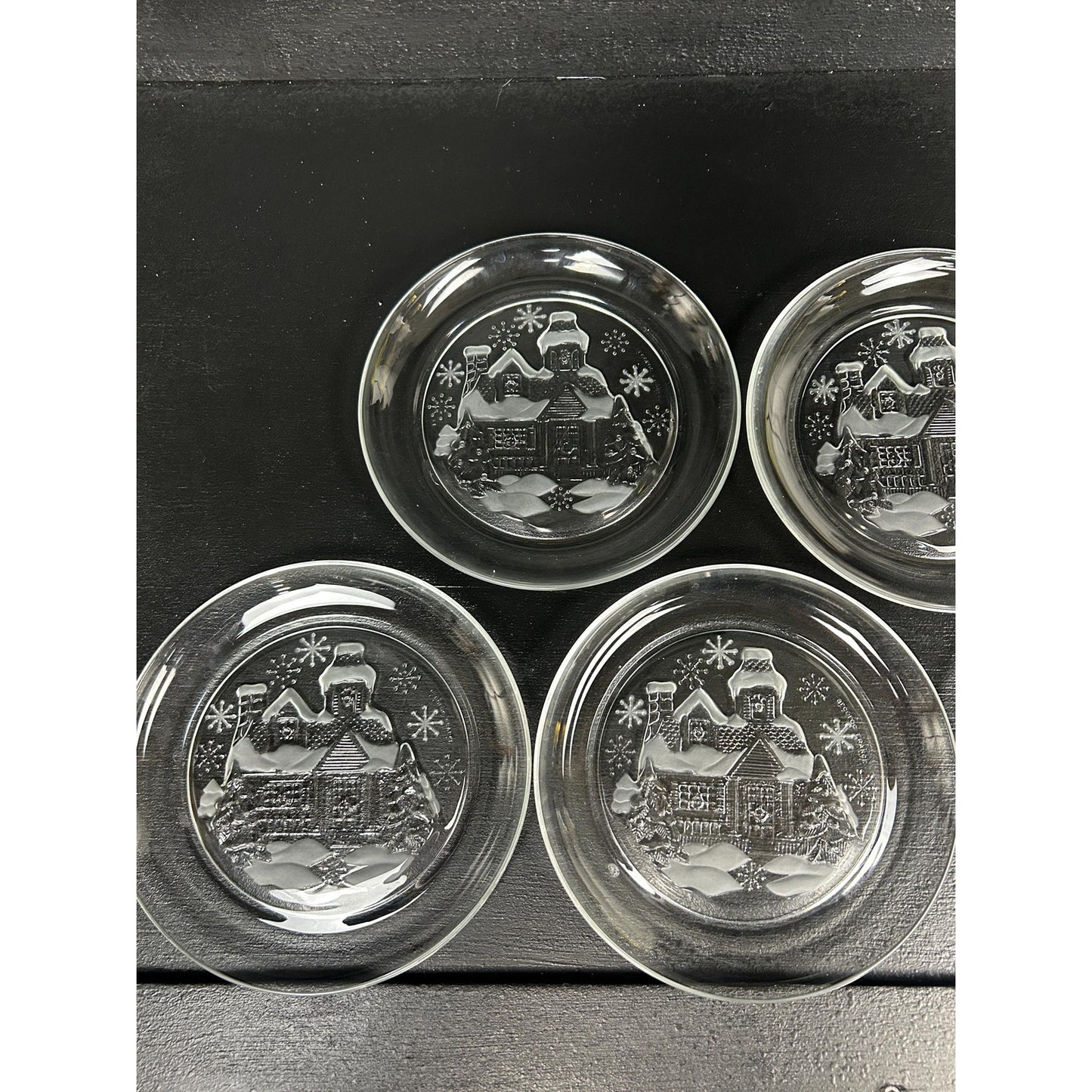 Arcroc “Welcome Home” Christmas Plates • Frosted Winter Cottage Glass Dessert Plates • Vintage Clear Holiday Snow Scene Set of 5 (7.75”)
