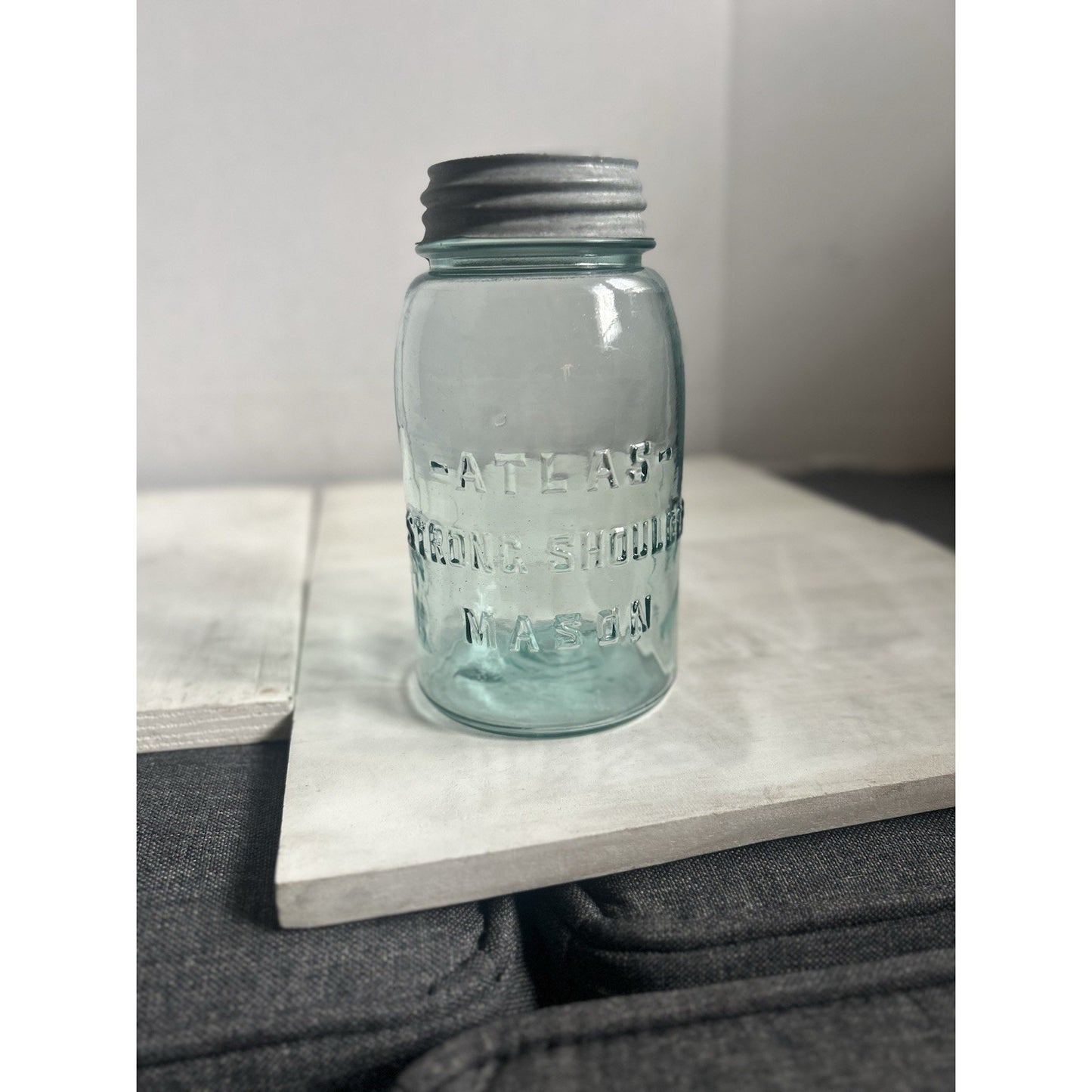 Vintage Atlas Strong Shoulder Mason Jar Aqua Blue w/ Zinc Lid – Quart – 1930s