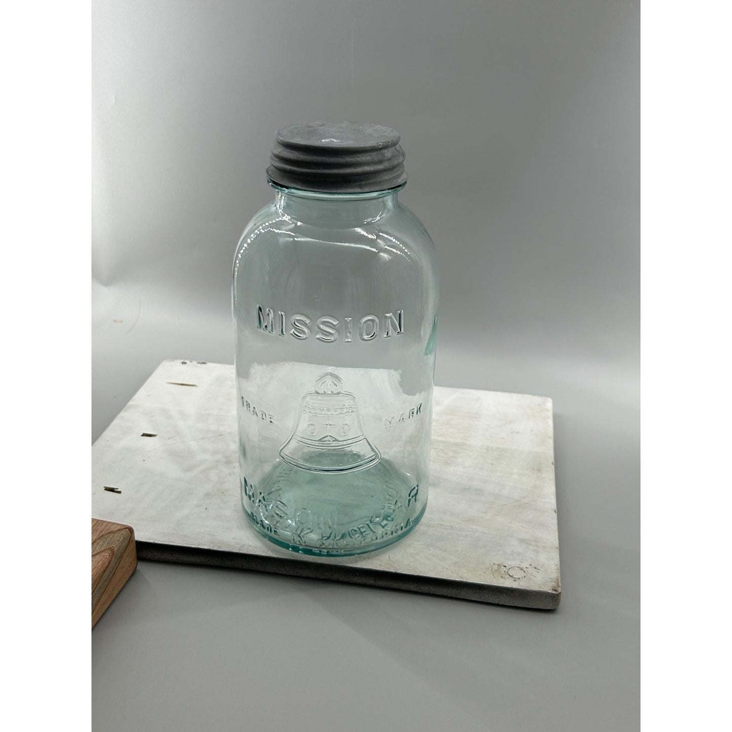 Mission Bell Mason Aqua Blue Glass Liberty Bell Trade Mark Scarce Hazel Atlas Half Gallon Zinc Lid